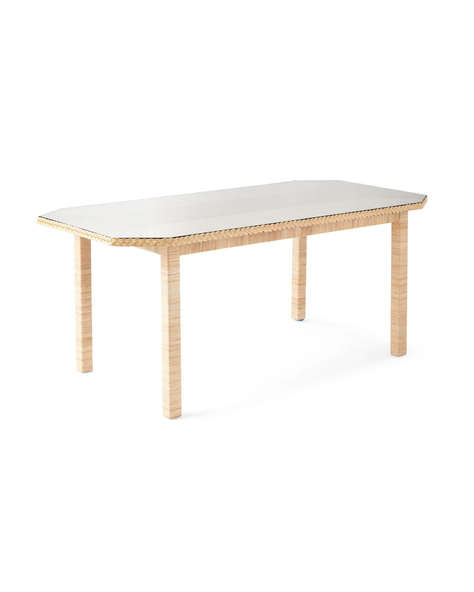 Furn_Hammonds_Dining_Table_Angle_SM_2122_Crop_SH