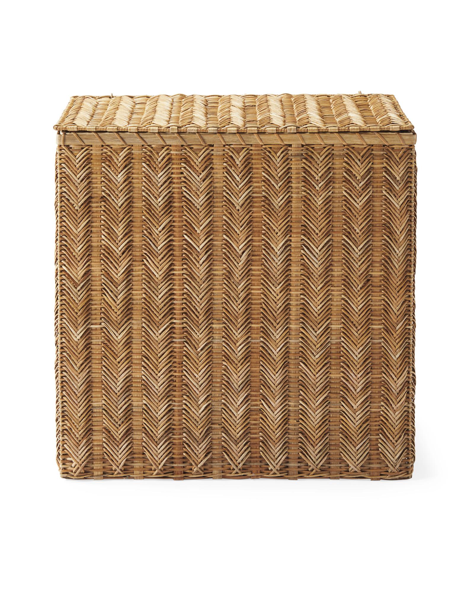 Furn_Petaluma_Double_Hamper_MV_0492_Crop_SH