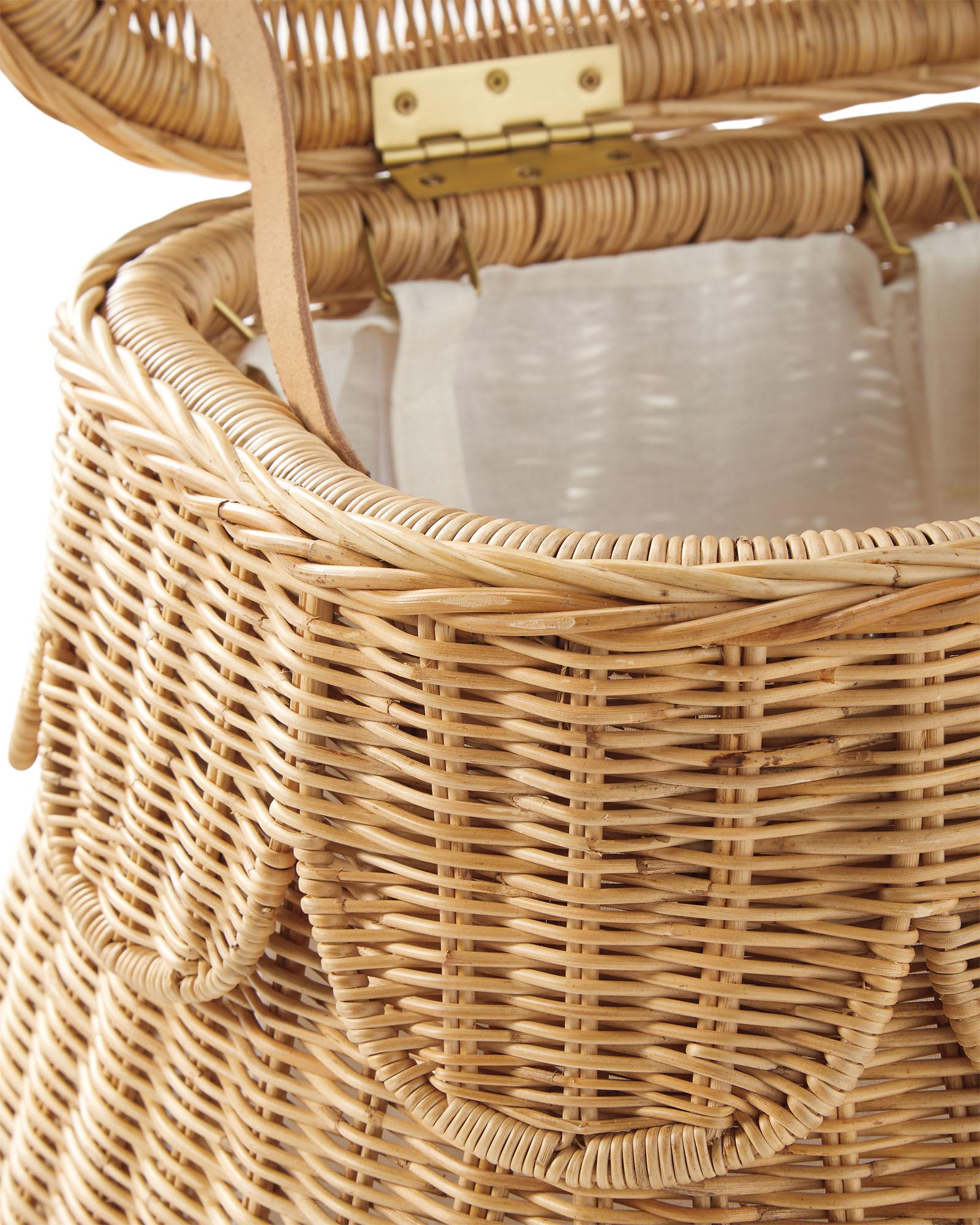 Furn_Scallop_Double_Hamper_Detail_TS_0627_Crop_OL