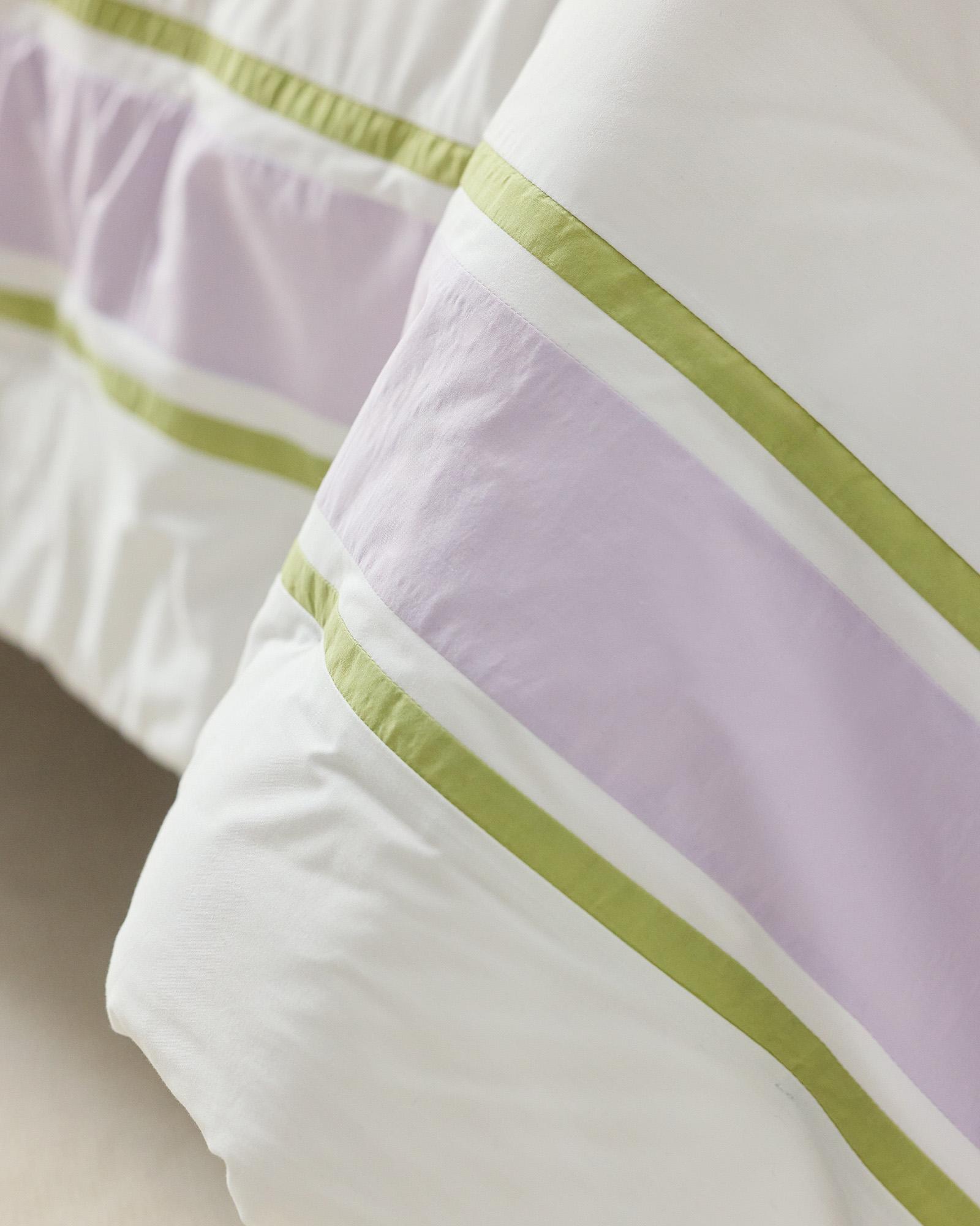 Kids-Bedding-Lavender-Green-Comforter-Borderline-brand-xC6A3325_CV1