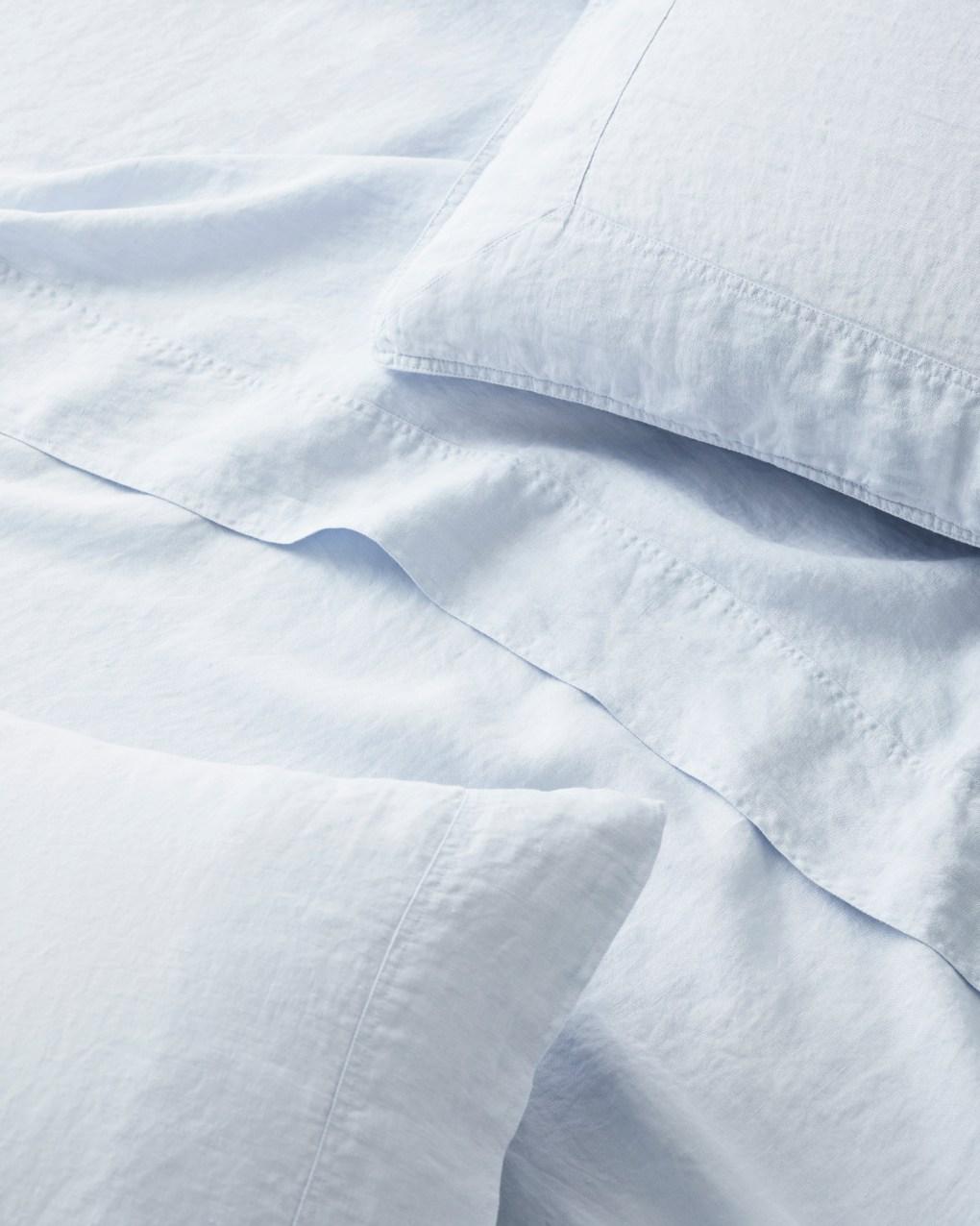 linen bedding detail