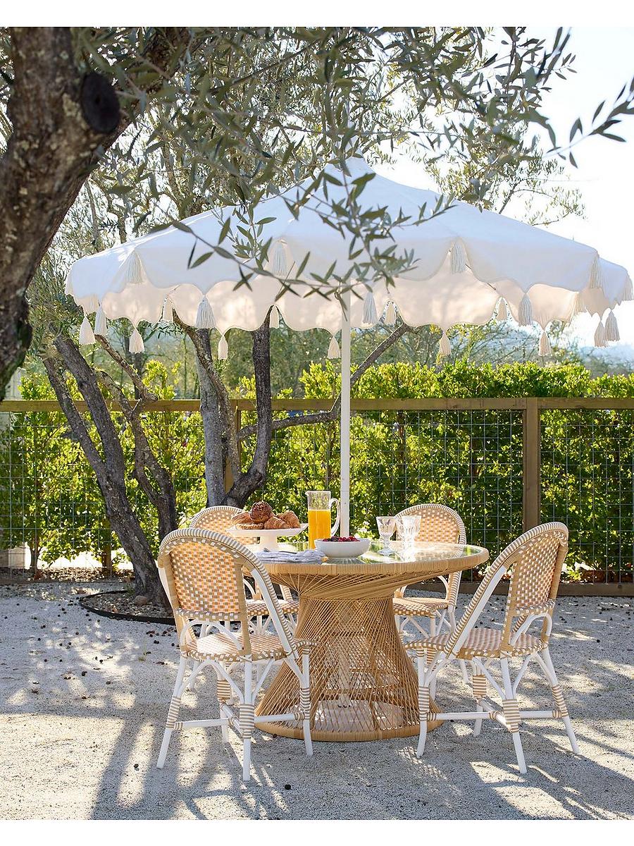 White Outdoor Dining Table: Stunning Styles for Your Patio 3 White Outdoor Dining Table: Stunning Styles for Your Patio