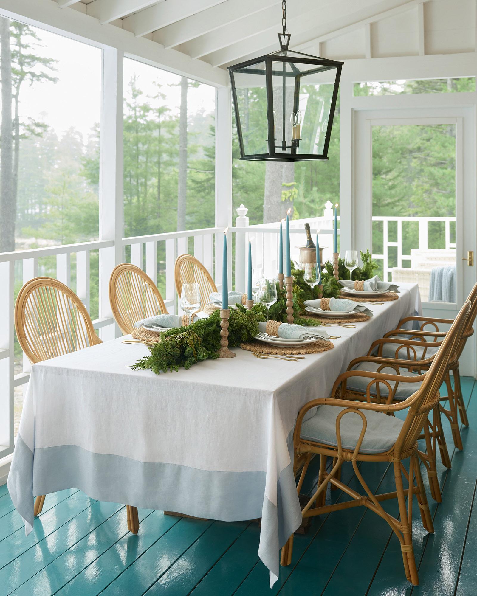 OutdoorDiningRattanTivoliChairLinenSalentoTableclothbrandx0426_CV1