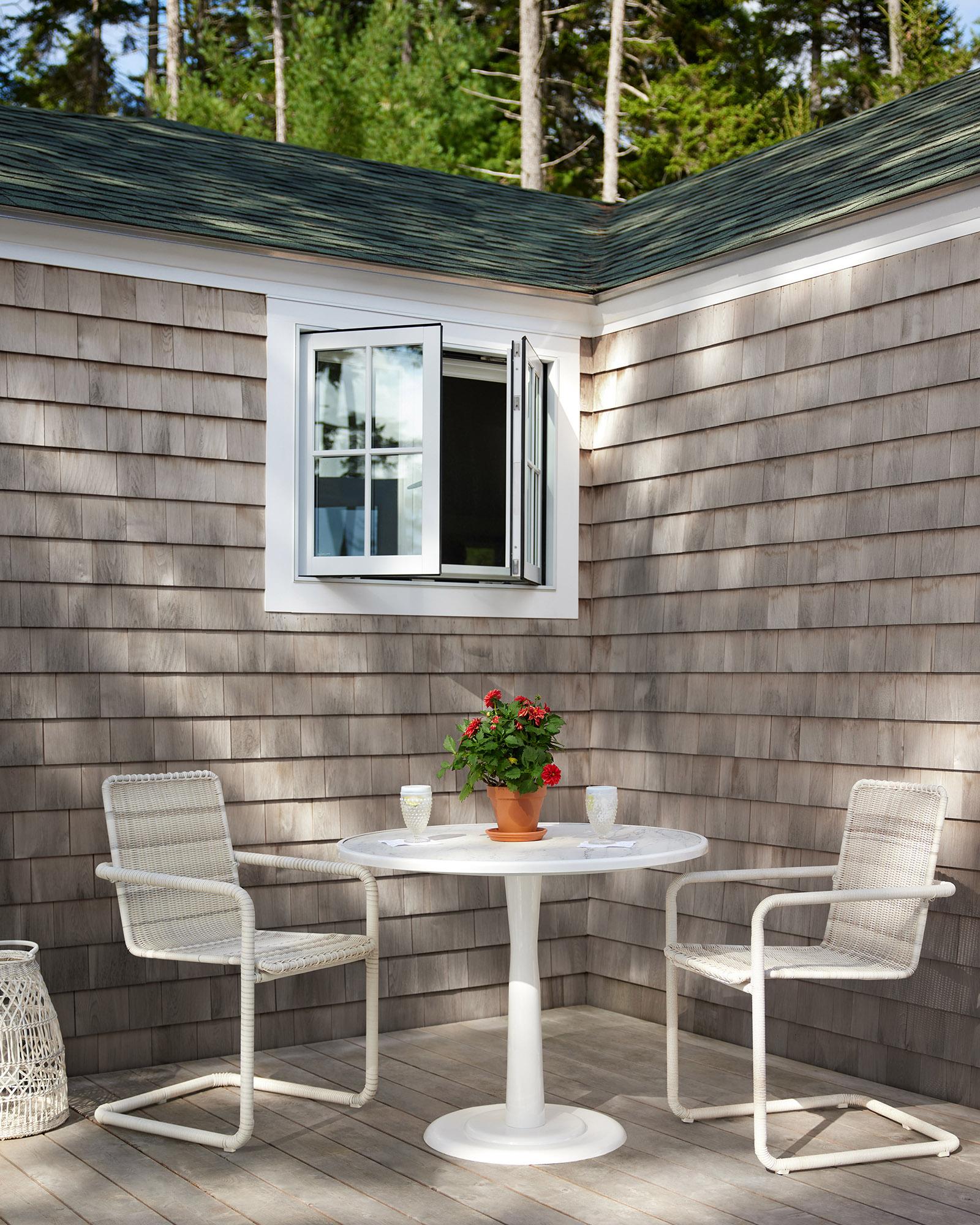 OutdoorDiningWainscottBistroTableCatalinaAllWeatherChairsbrand