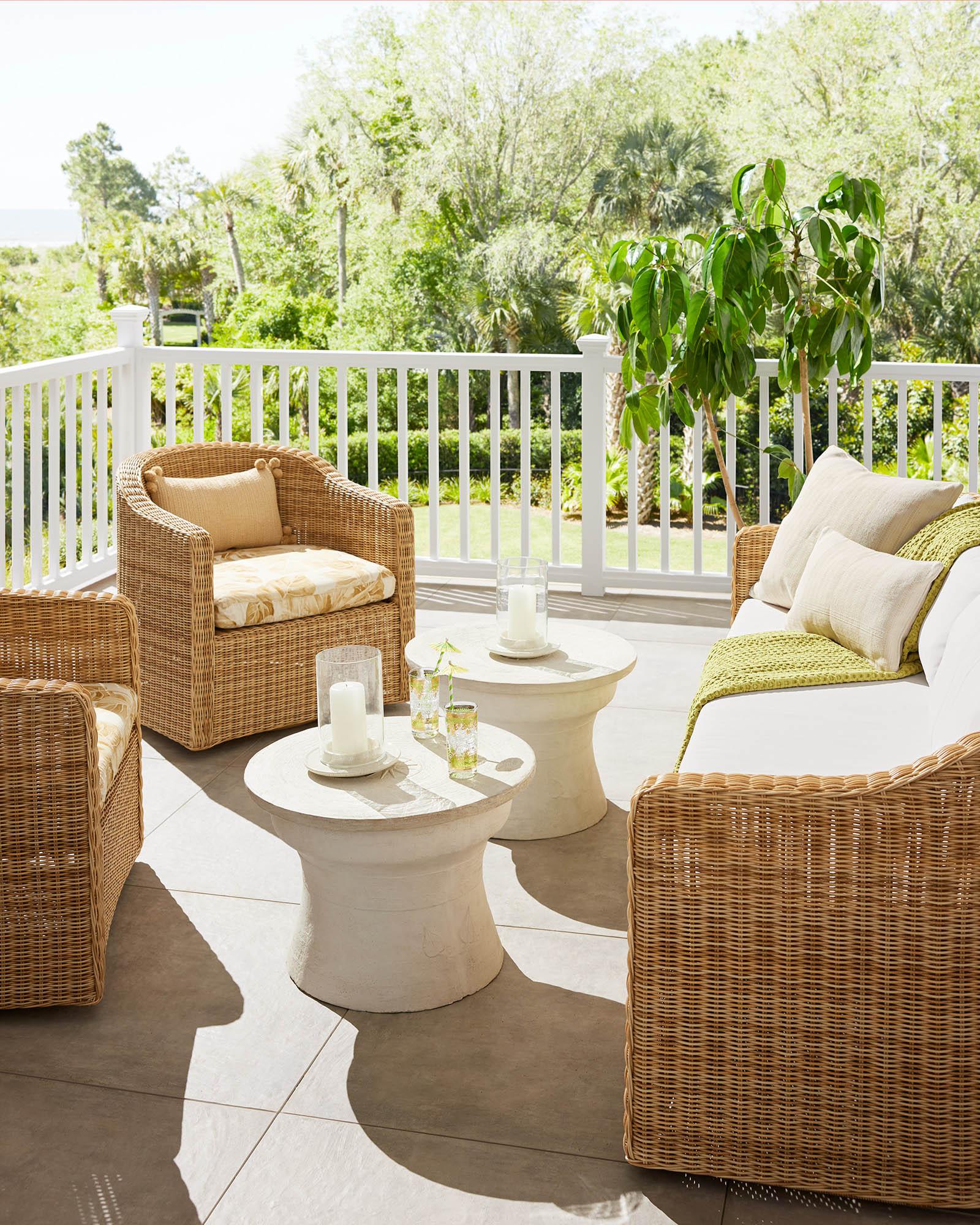 OutdoorLivingNaturalWickerSwivelChairsTofinoSofabrandx0541_CV1