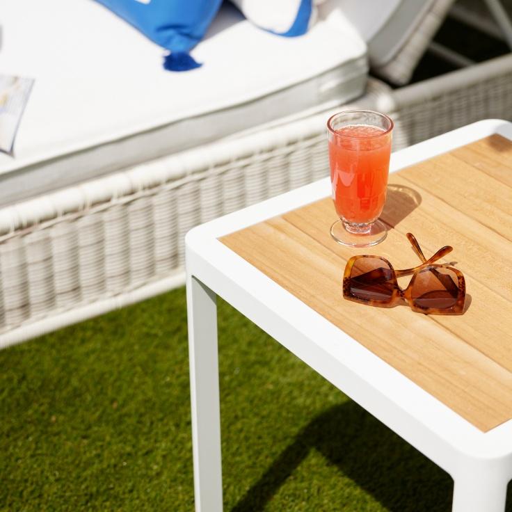 outdoor coffee table