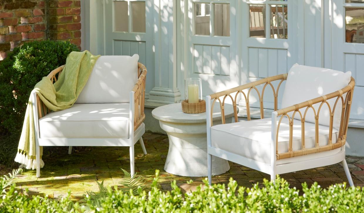 OUTDOOR COFFEE & SIDE TABLES