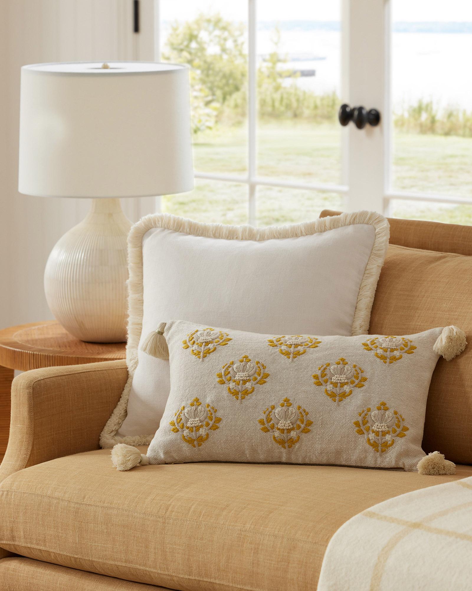 PillowCoversNeutralYellowKempBowdenbrandx0200_CV1