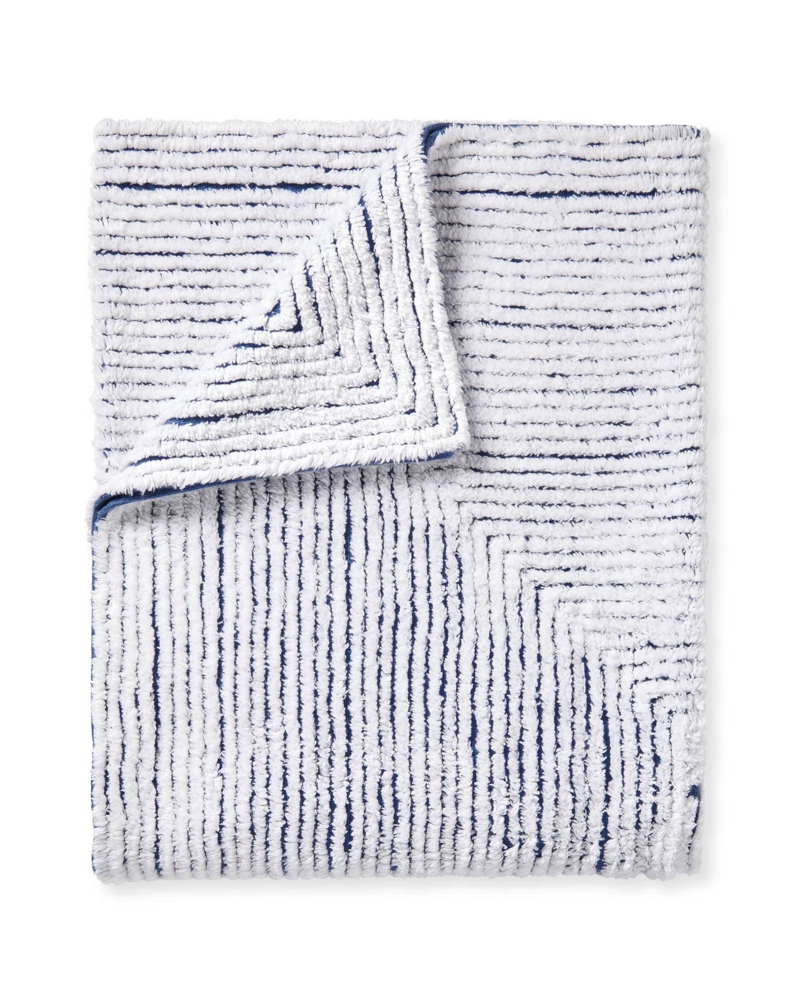 Quilt_Sham_Marion_French_Blue_MJ_1186_Crop_SH