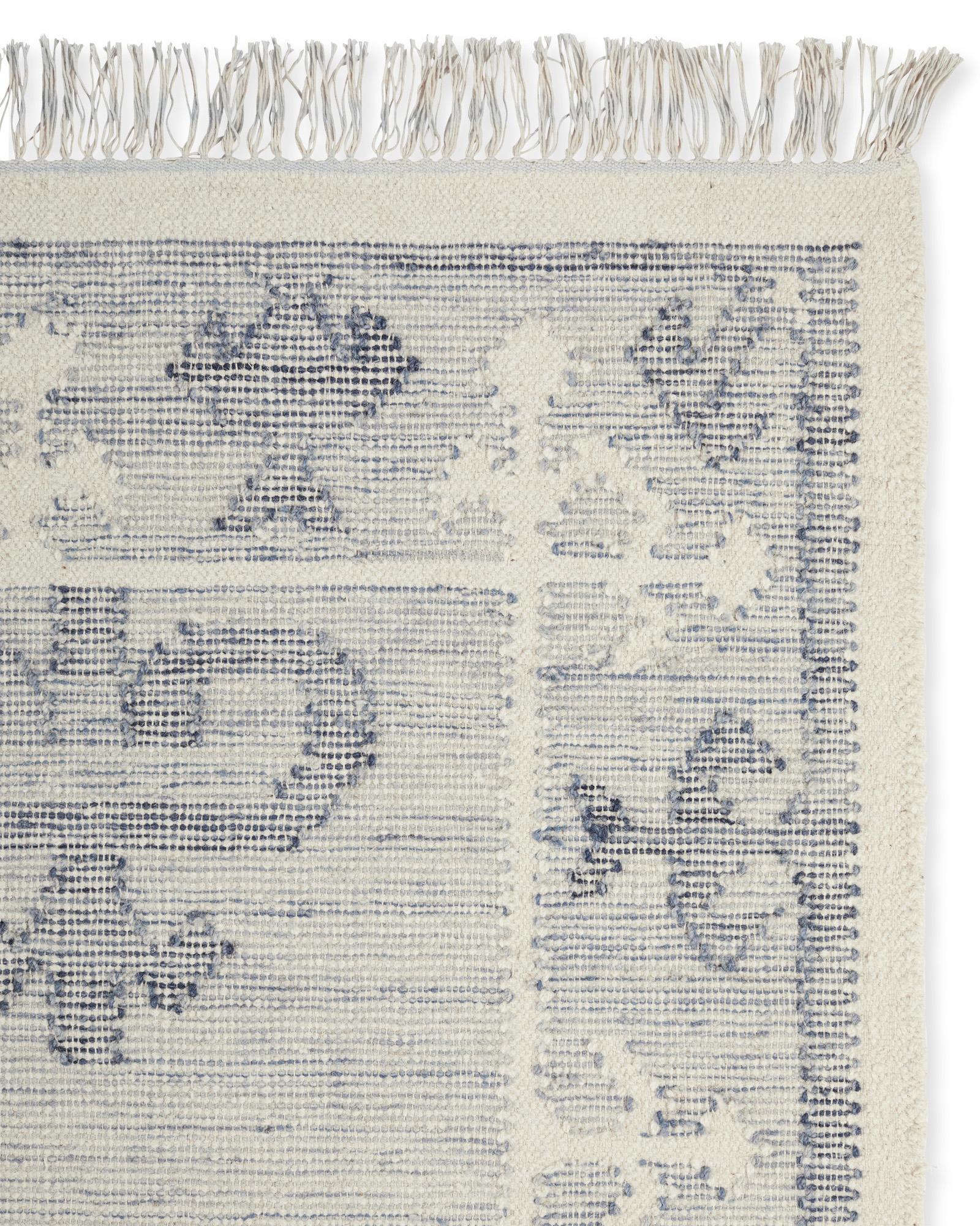 Rug_Alamere_8x10_Ivory_Blue_Multi_Detail_MV_025_Crop_SH