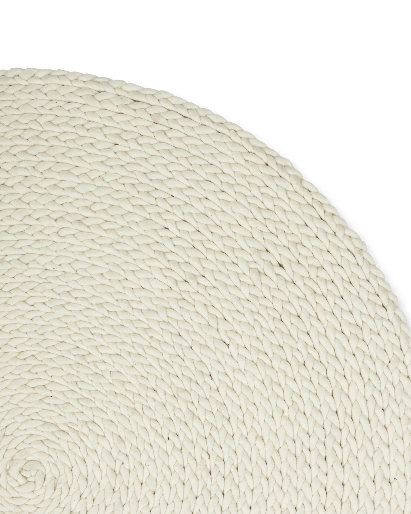 Rug_Braided_Wool_5ft_Round_Ivory_Detail_MV_0033_Crop_SH