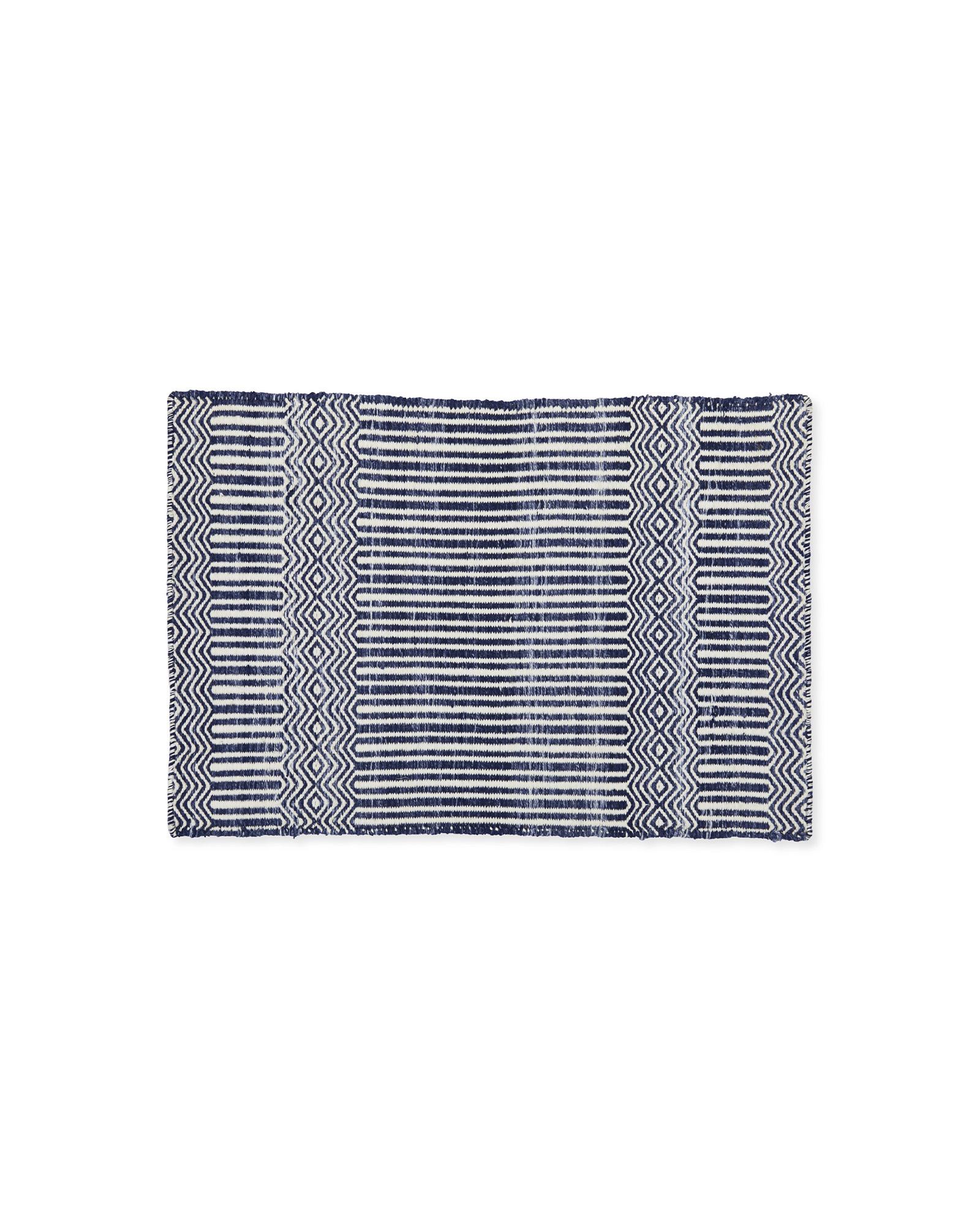 Rug_Turnstone_2x3_Navy_MV_0663_Crop_SH