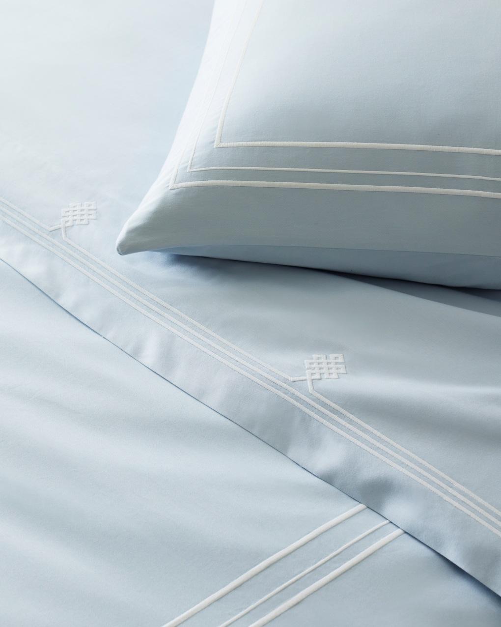 Scallop Sateen Bedding Bundle Serena and Lily