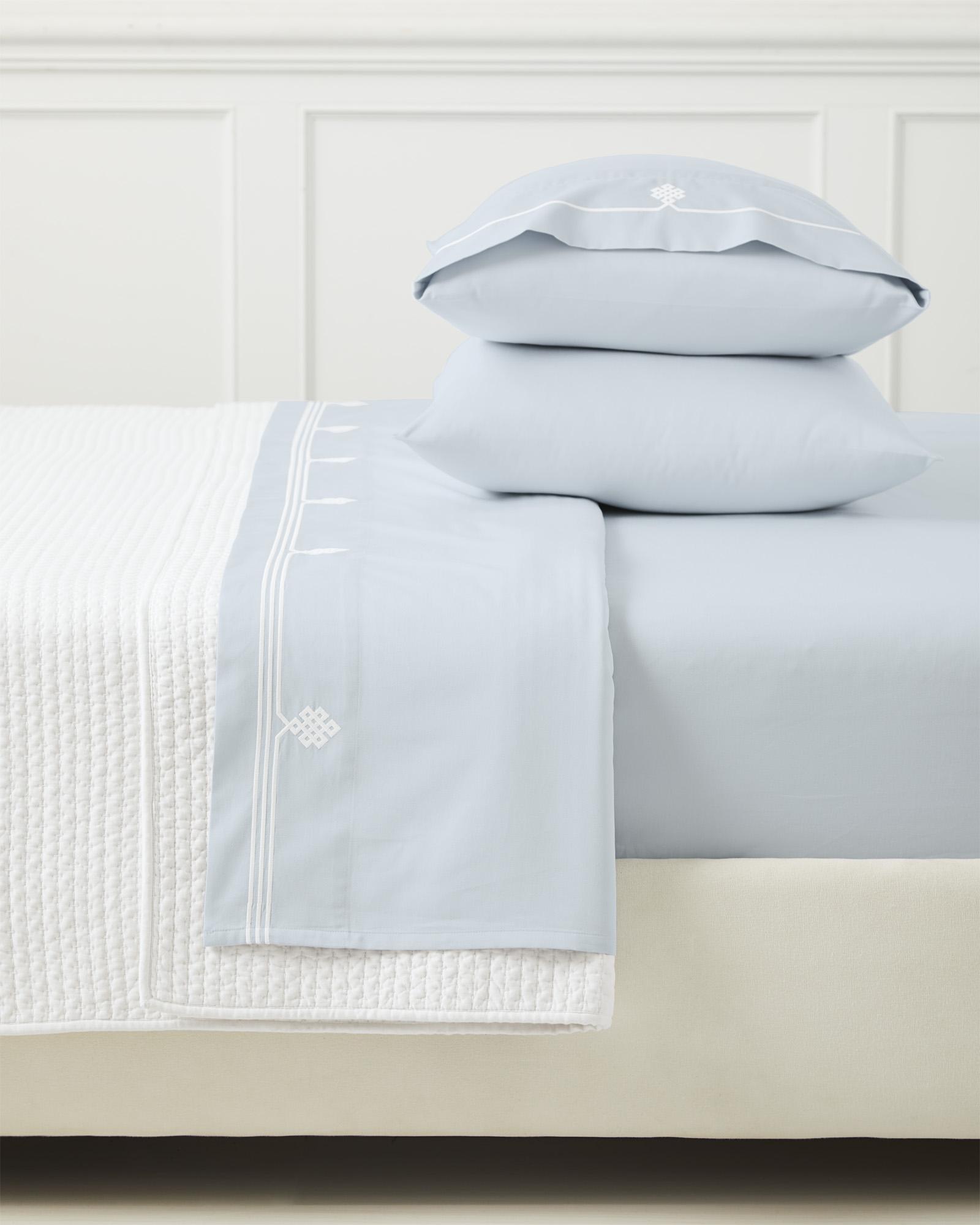 Sheet_Set_Soho_Sky_White_MV_0903_Crop_BASE