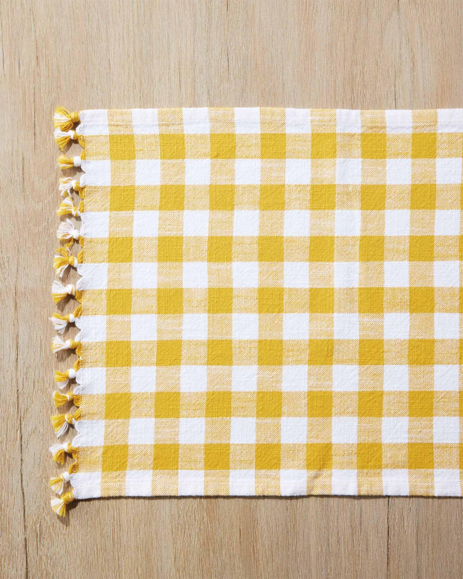 Tabletop_Gingham_Placemat_Ochre_MV_0210_Crop_BASE