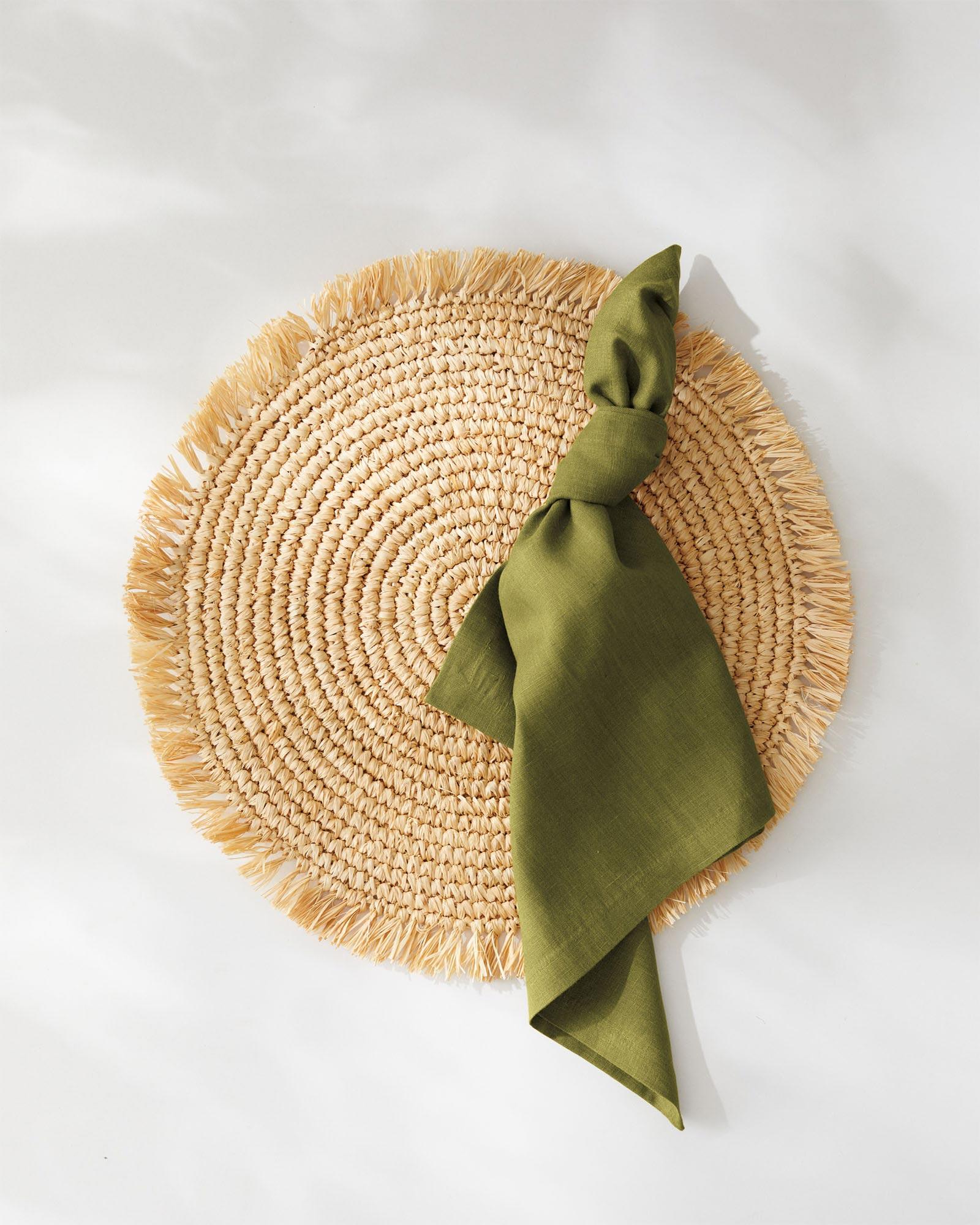 Tabletop_Napkin_Salento_Grove_MV0032_Crop_BASE