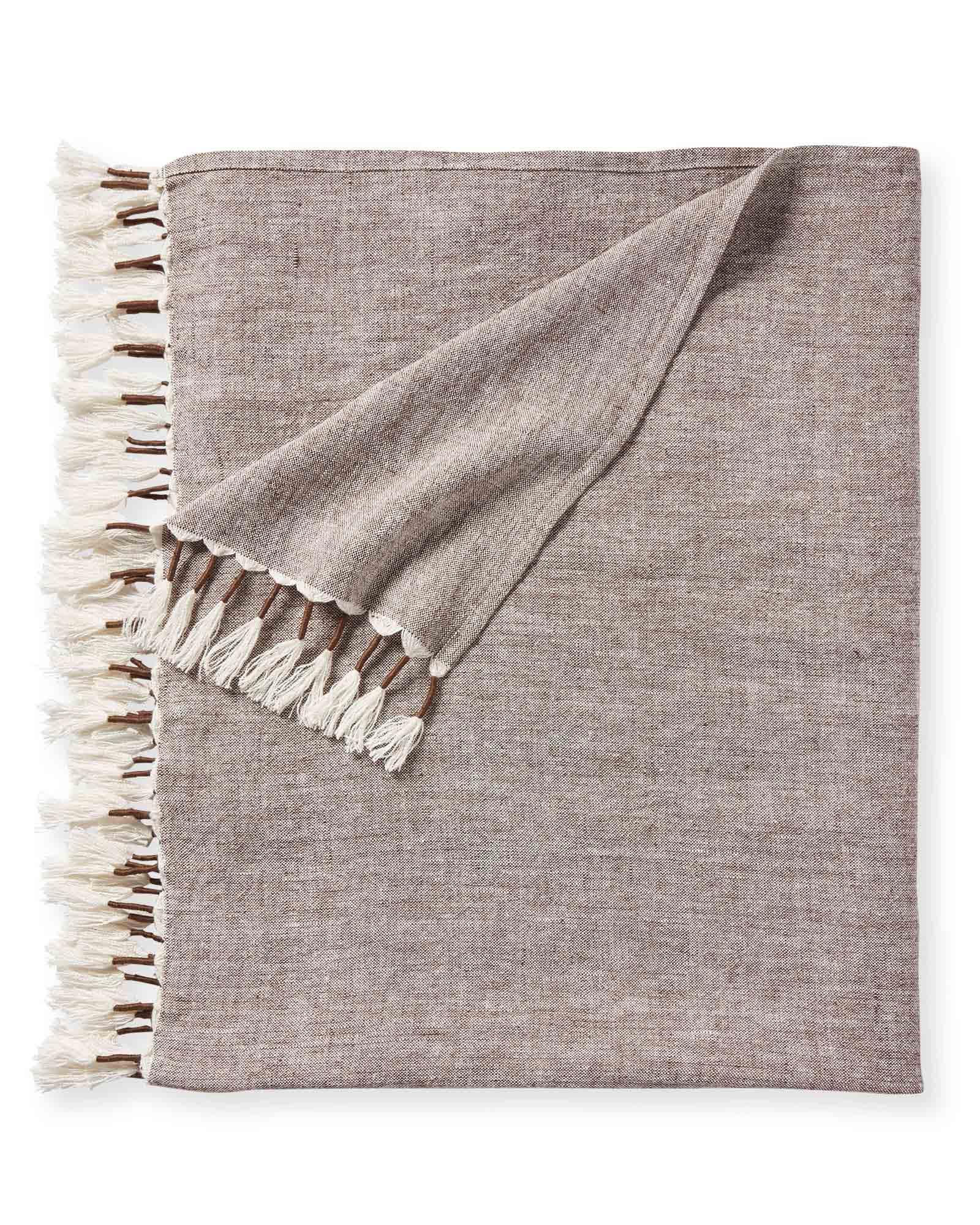 Throw_Topanga_Pinecone_MJ_5147_Crop_SH