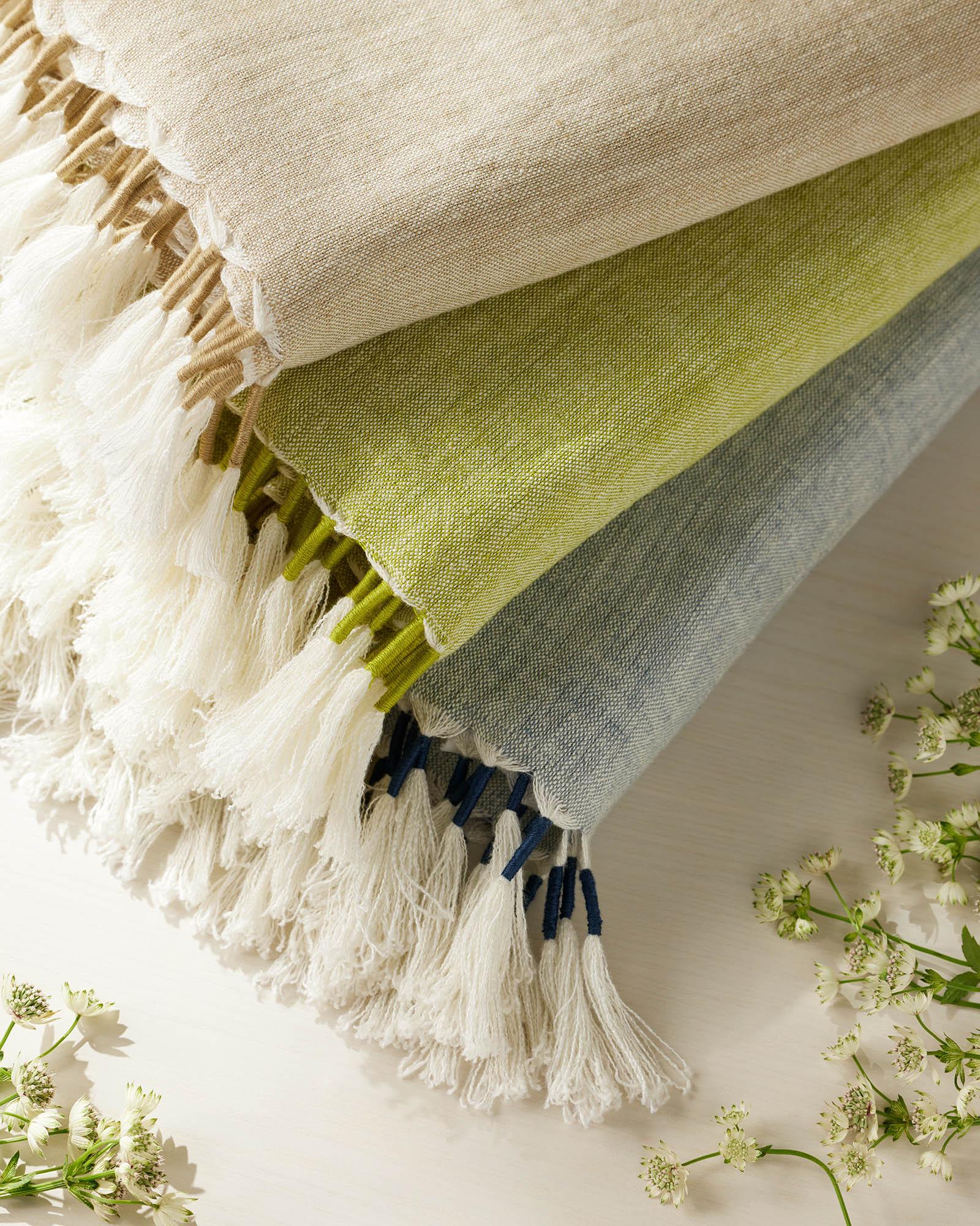 ThrowsTopangaLinenx0417