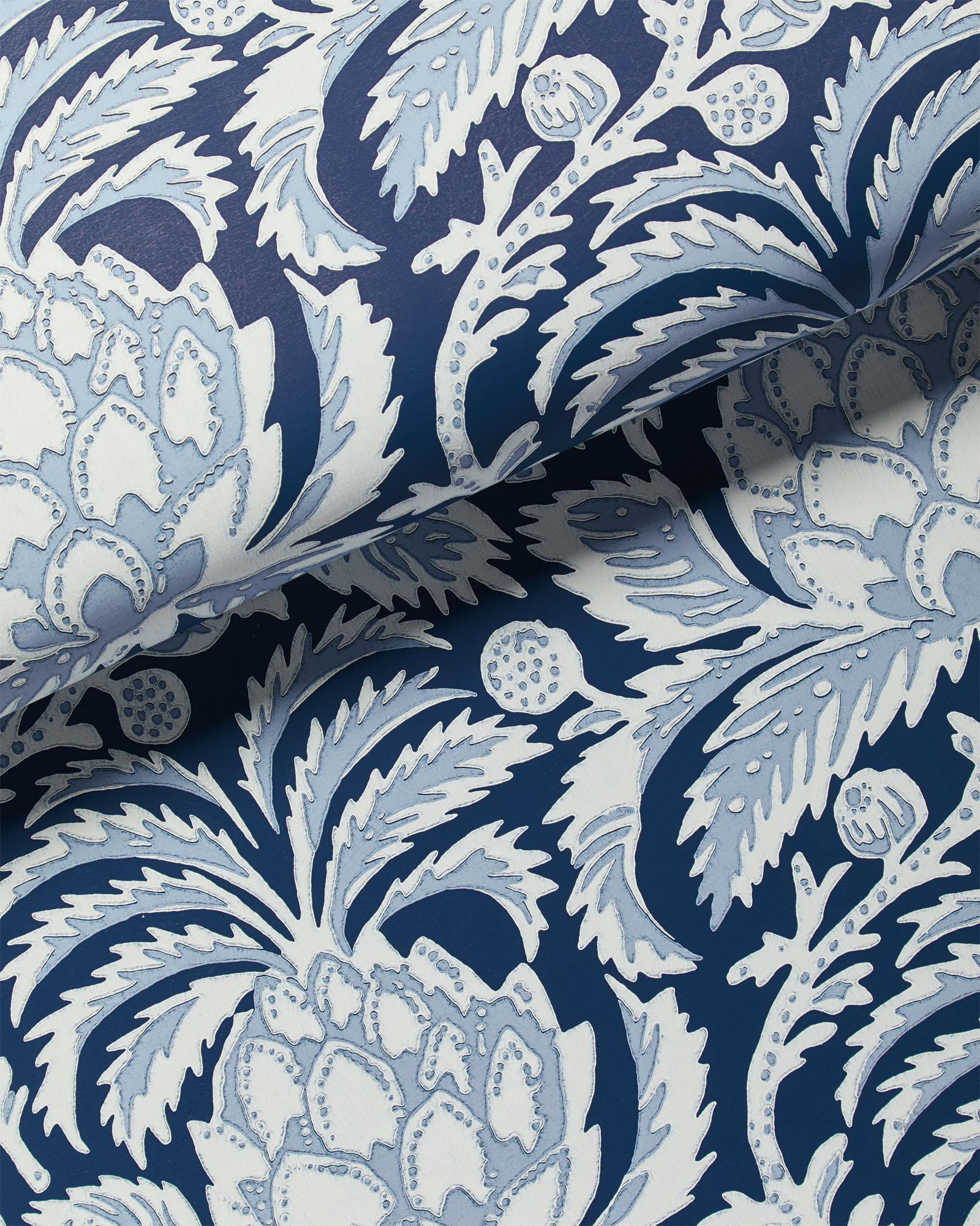 Wallpaper_Artichoke_Vintage_Indigo_Coastal_Blue_Fold_MV_0348_Crop_BASE