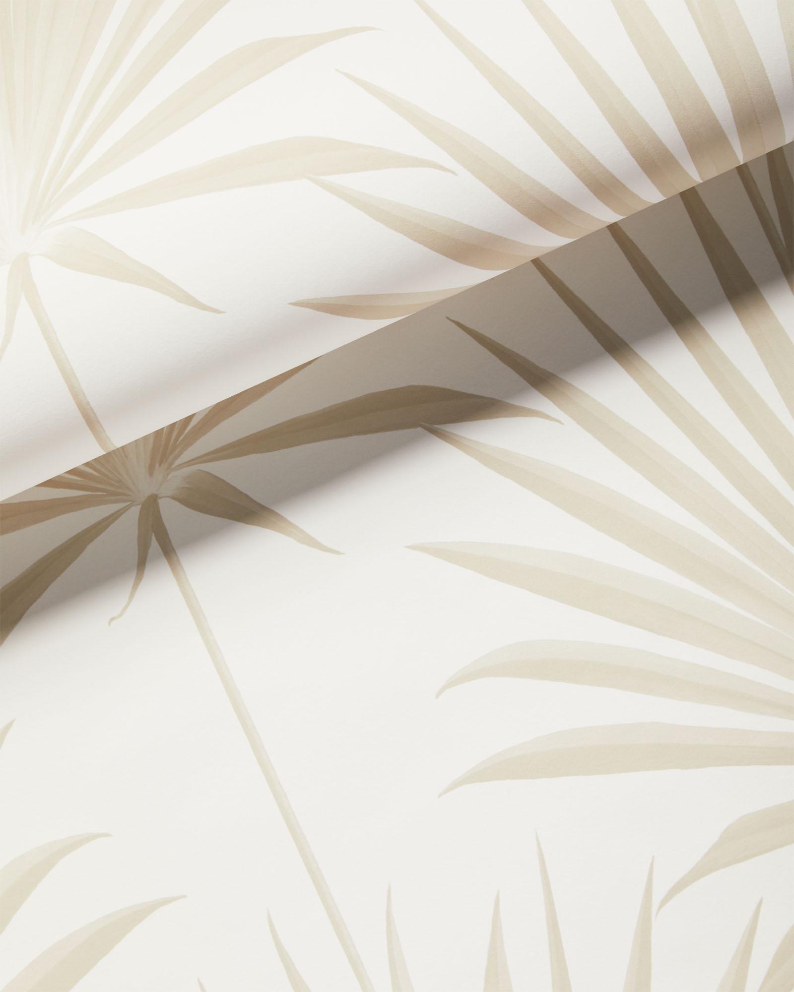 Wallpaper_Island_Palm_Sand_Fold_MV_0434_Crop_BASE