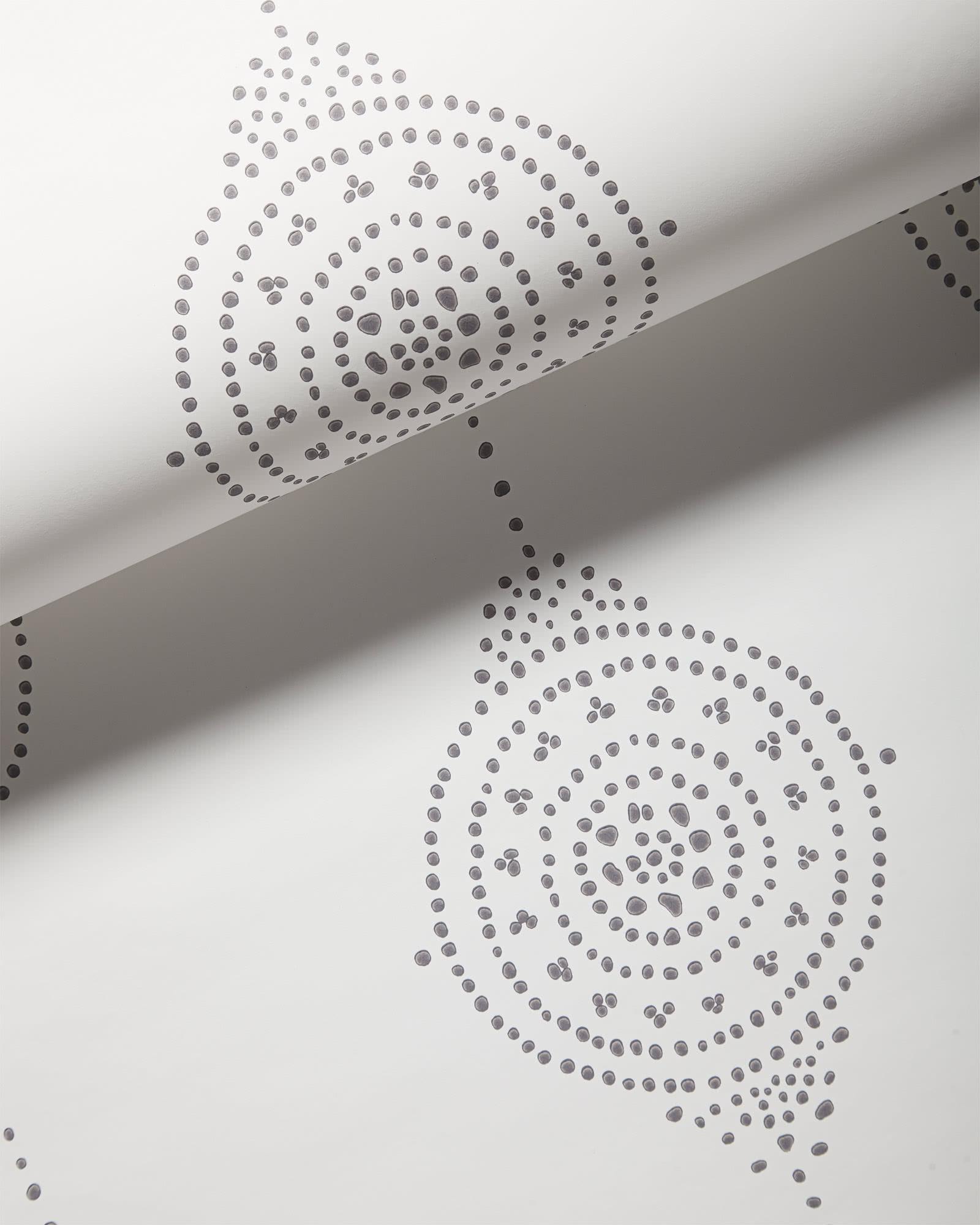 Wallpaper_Luna_Stripe_Smoke_White_MV_0371_Crop_BASE