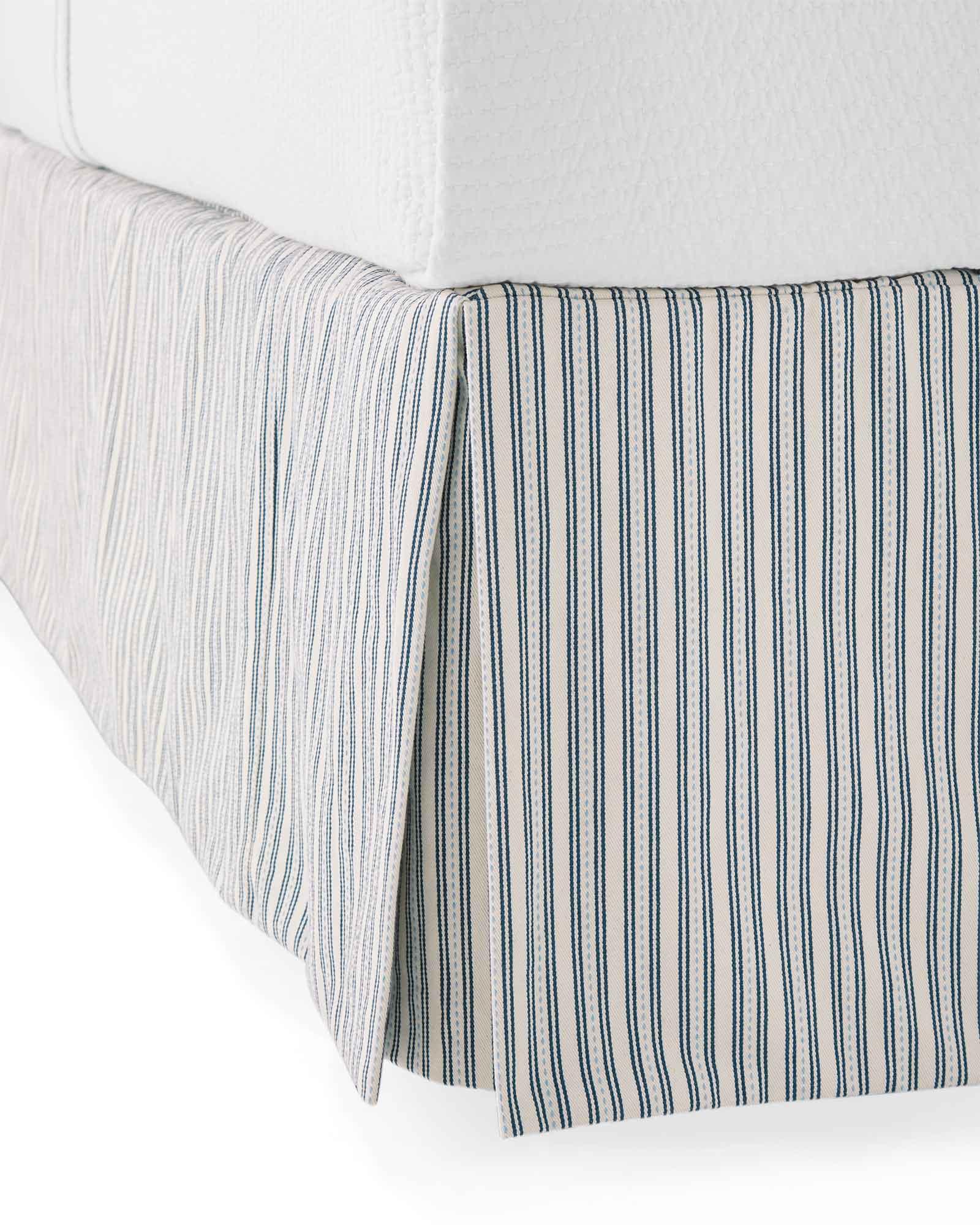 mNOHBedHeadboardSkirtNoeTwinCaymanStripeNavy1891SH