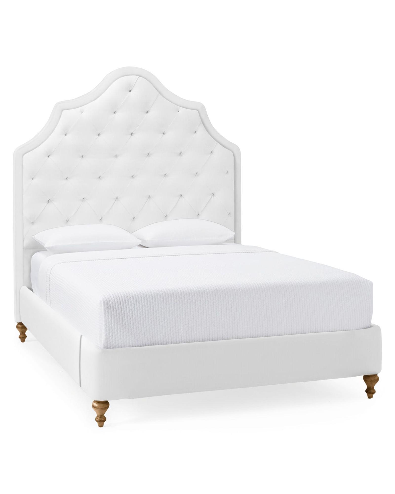 Pondicherry Tufted Bed