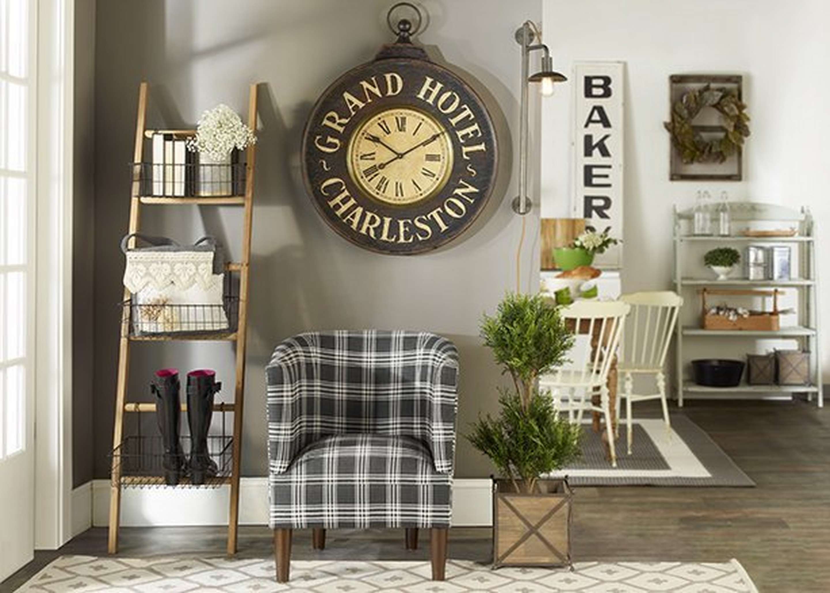 Farmhouse Style Decor