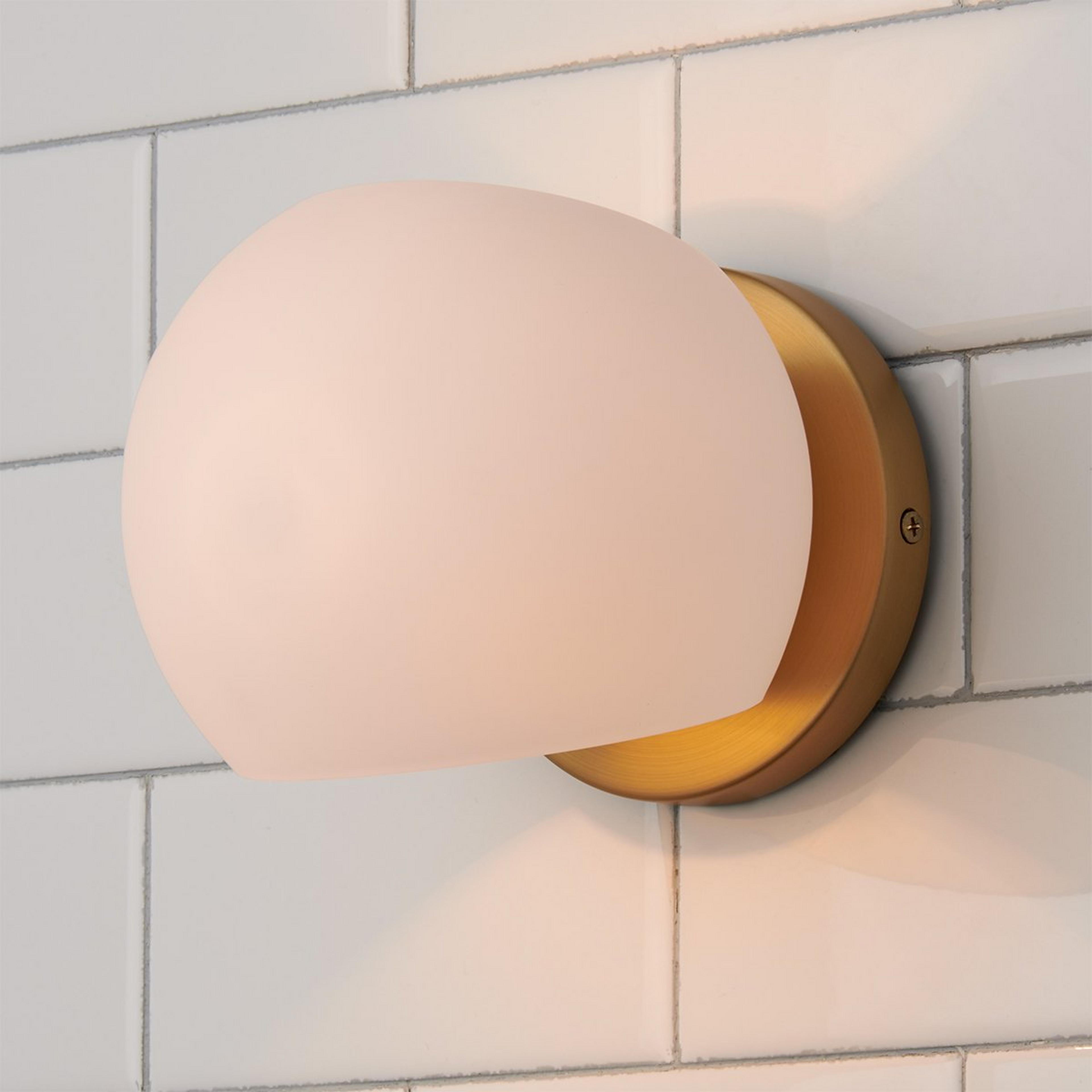 Selected product image