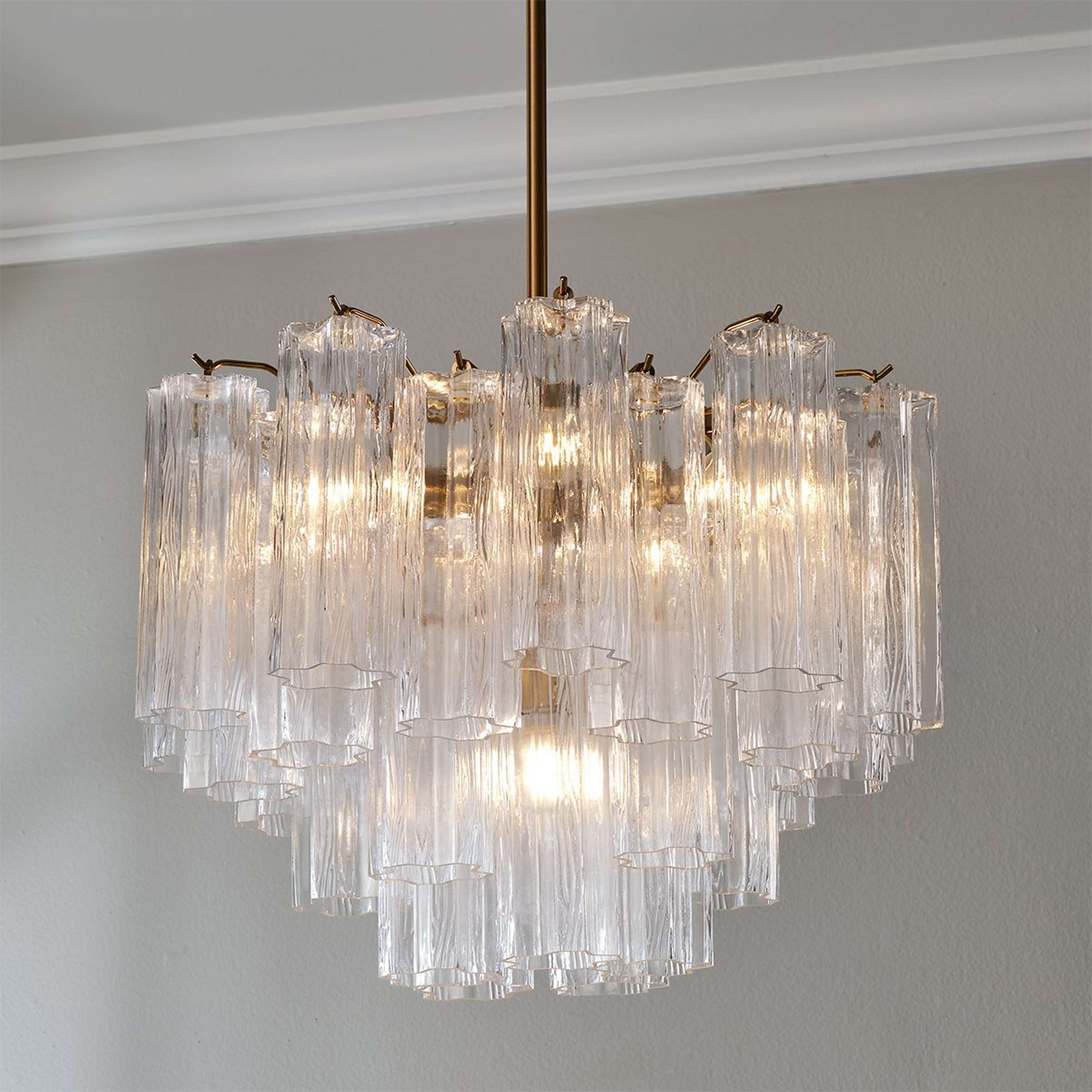 A Imondo Chandelier - 6 Light - Clear with Aged Brass / Clear Tronchi Glass color