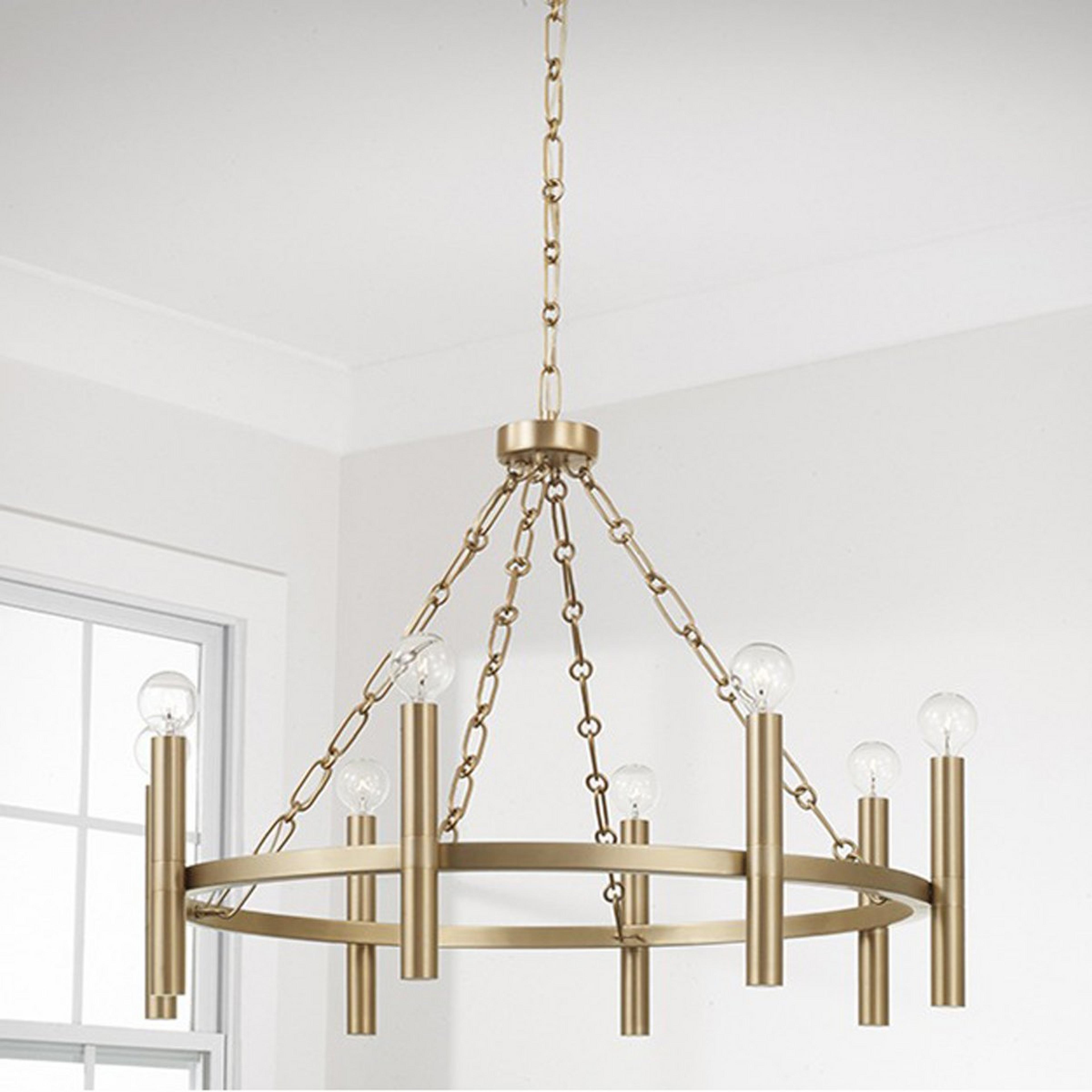 A Rinalda Chandelier with Brass color