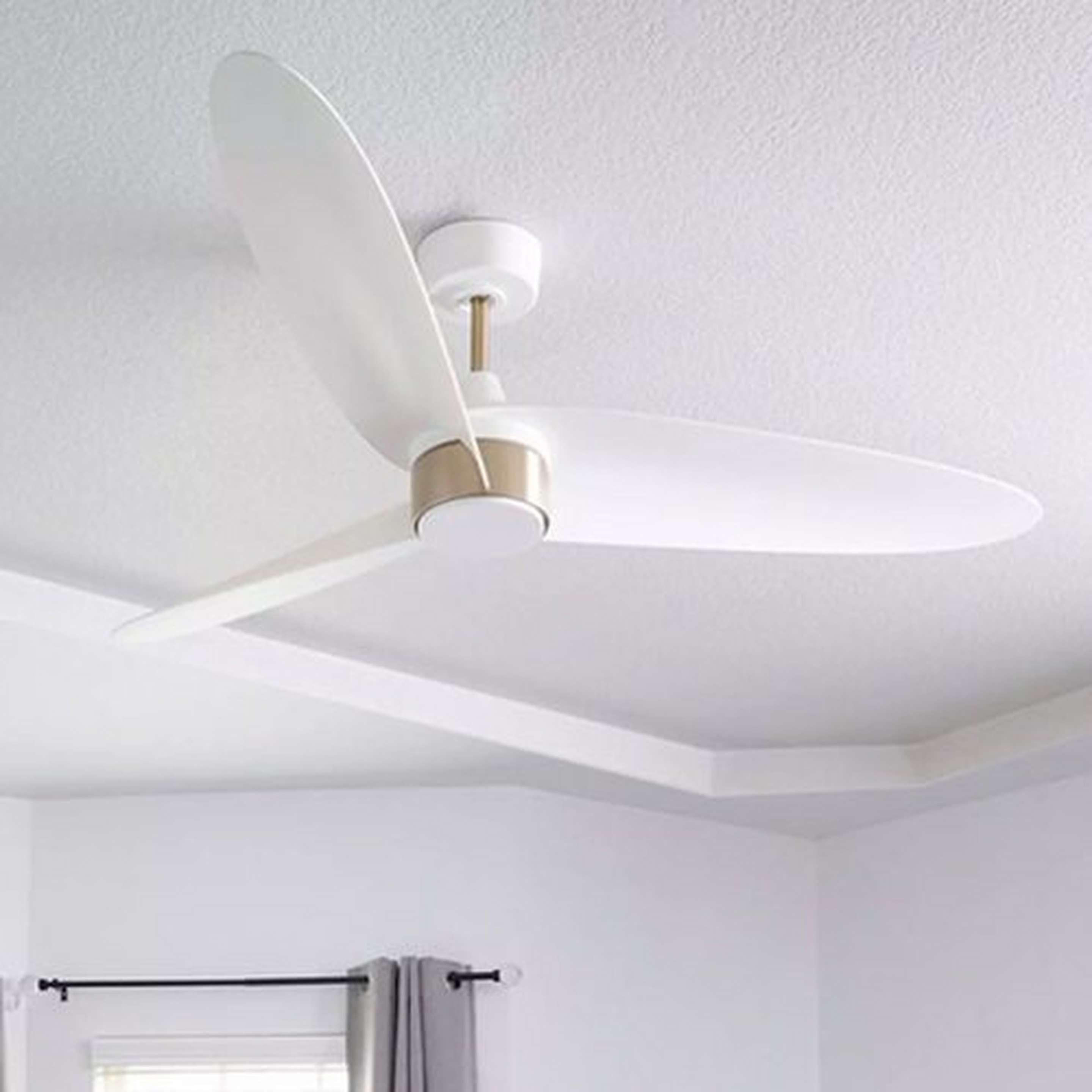 Esteli Smart LED Ceiling Fan