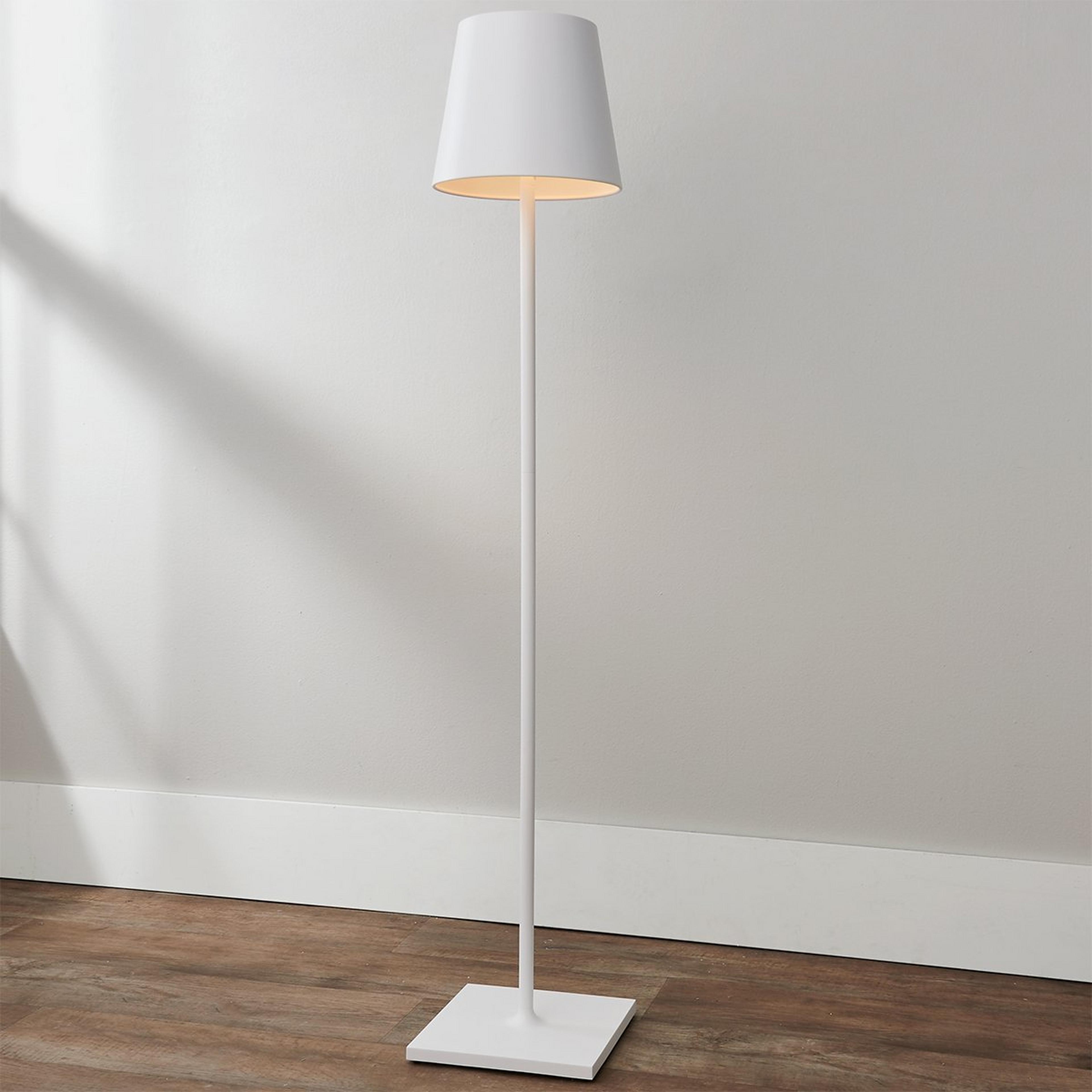 Lucy Cordless Adjustable Floor Lamp