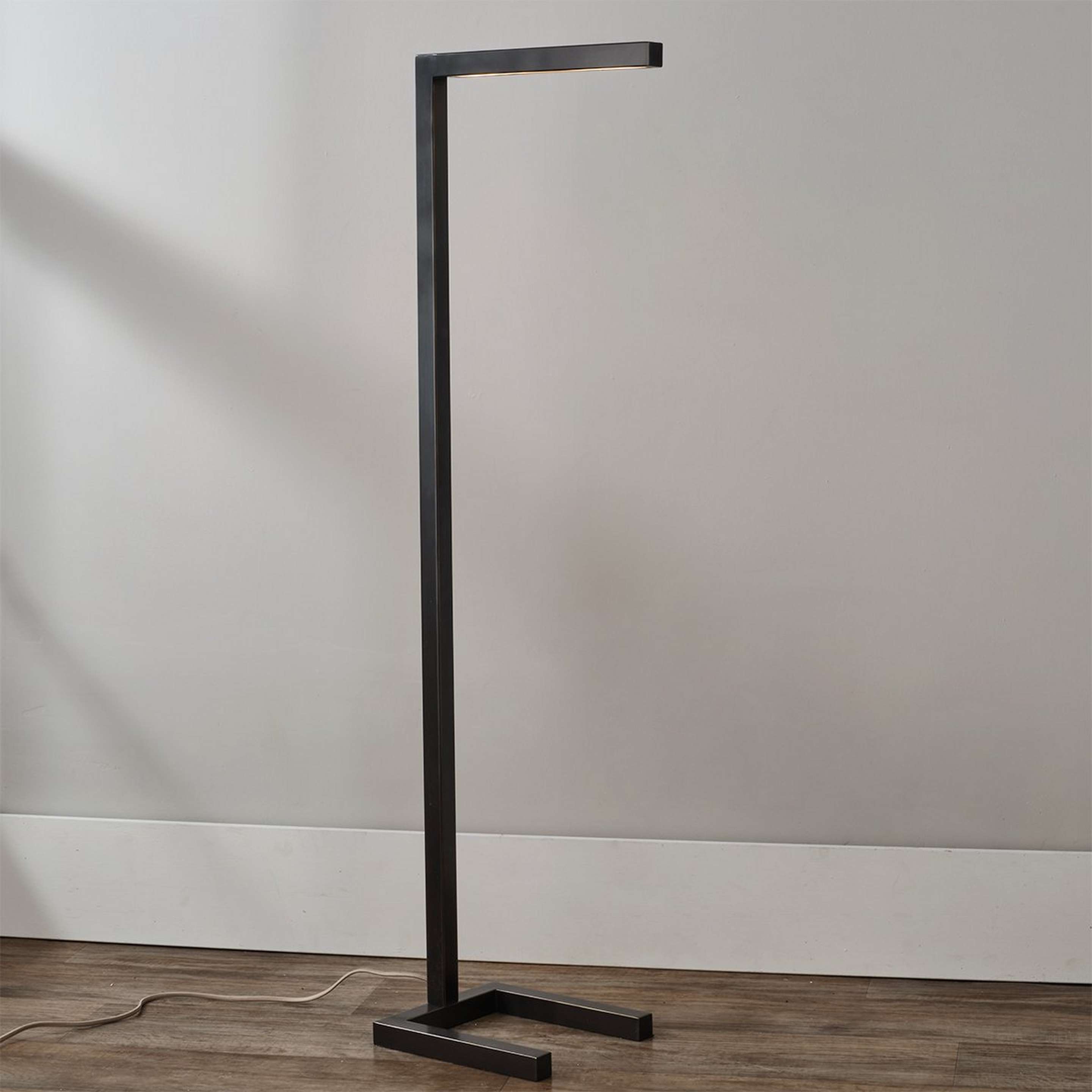 A Eccles Floor Lamp with Black color
