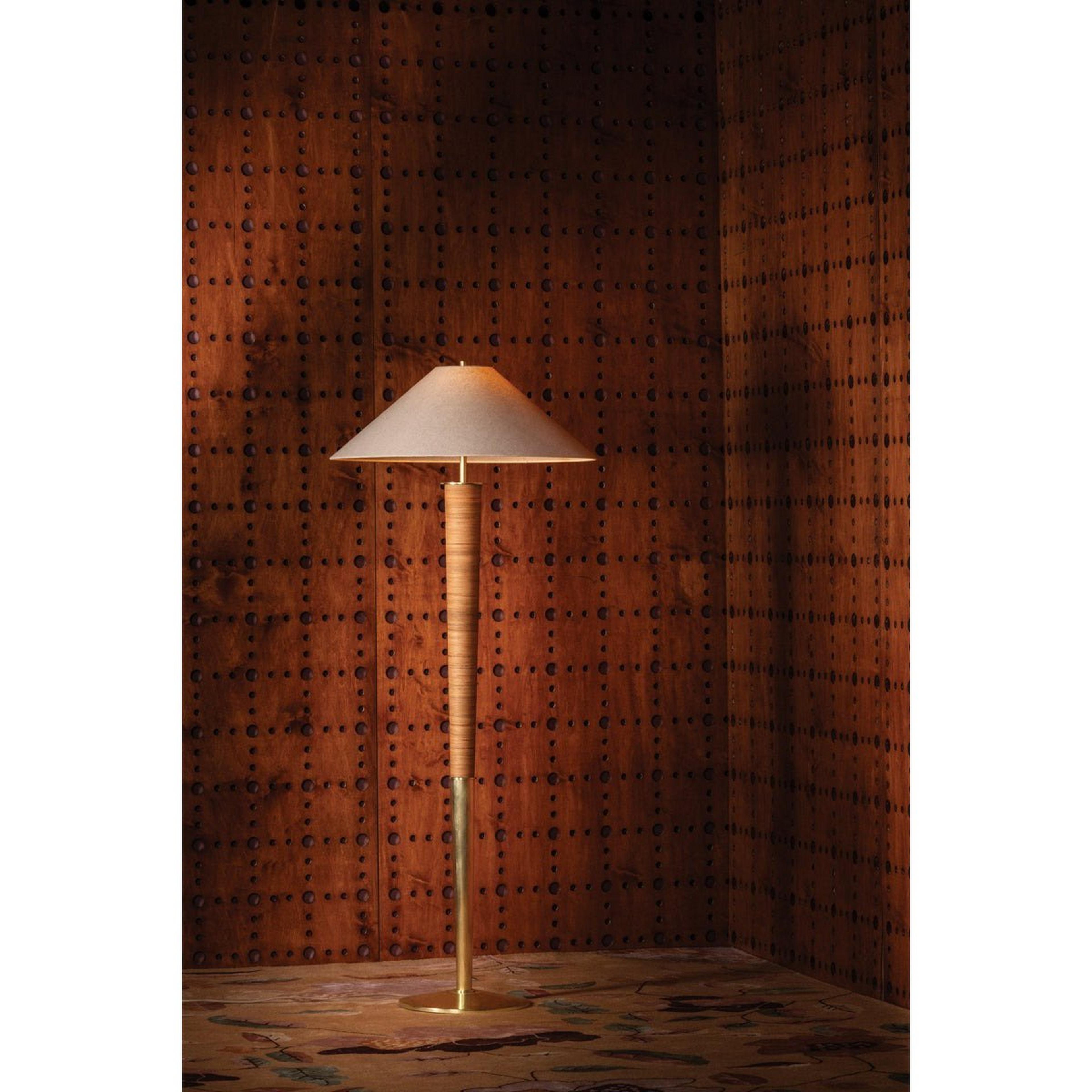A Barlett Floor Lamp with Brass / Beige / Natural Rattan color