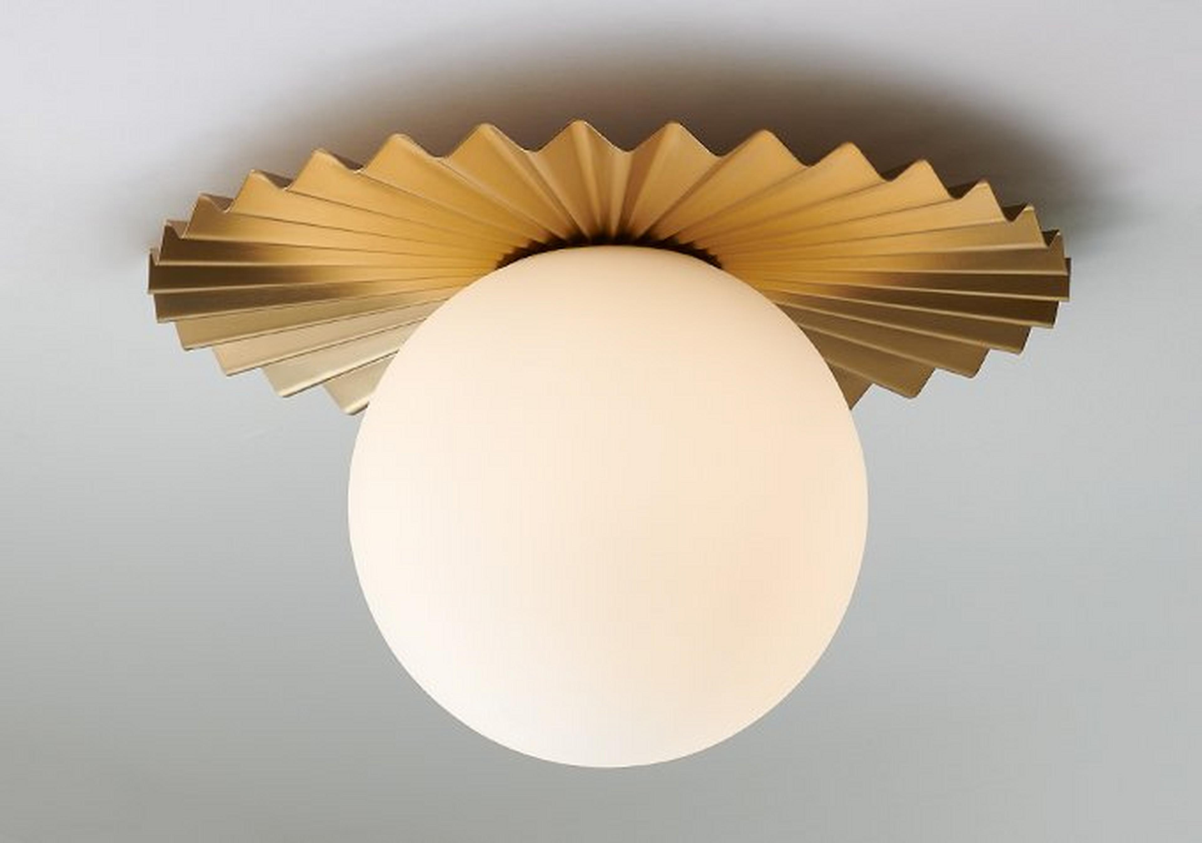 En Pointe Ceiling Light - Large