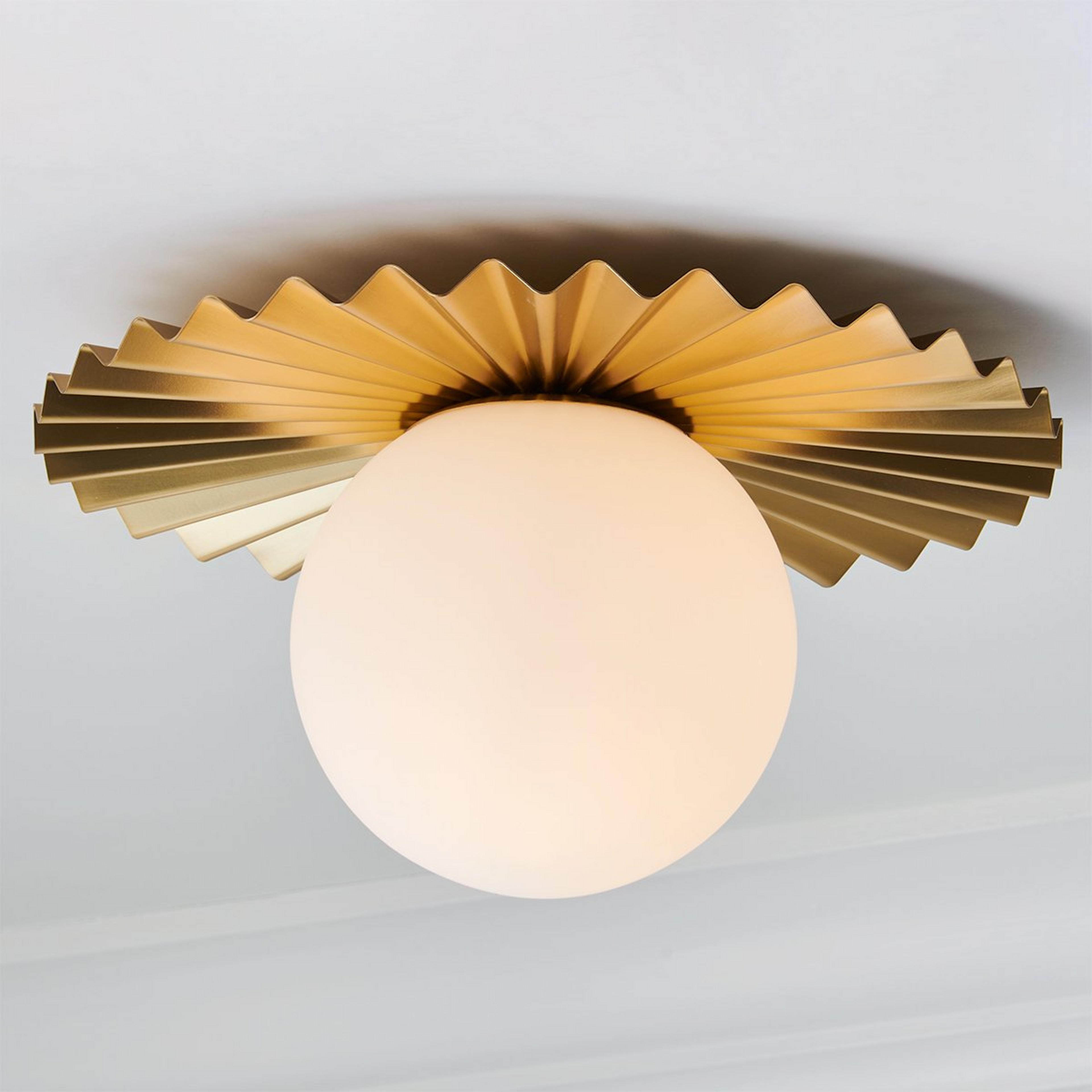En Pointe Ceiling Light - Small