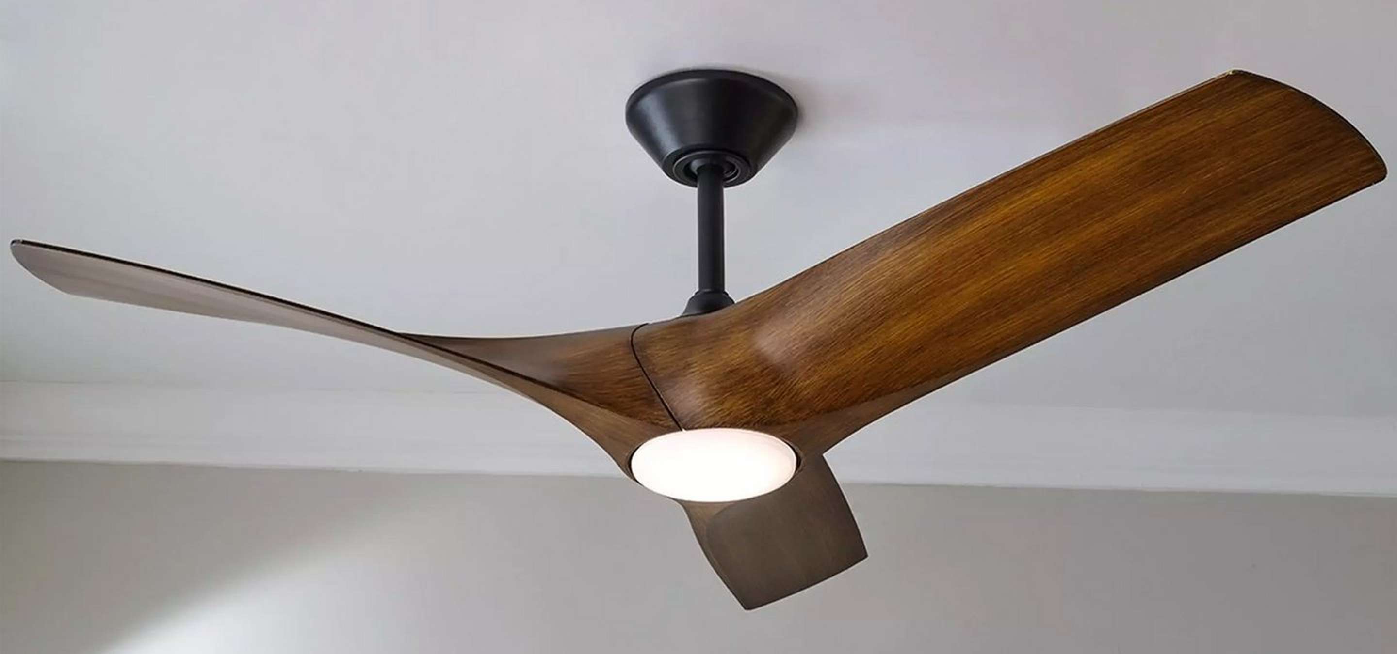 Meza Indoor / Outdoor Smart LED Ceiling Fan 52” Ceiling Fan with LED Lights