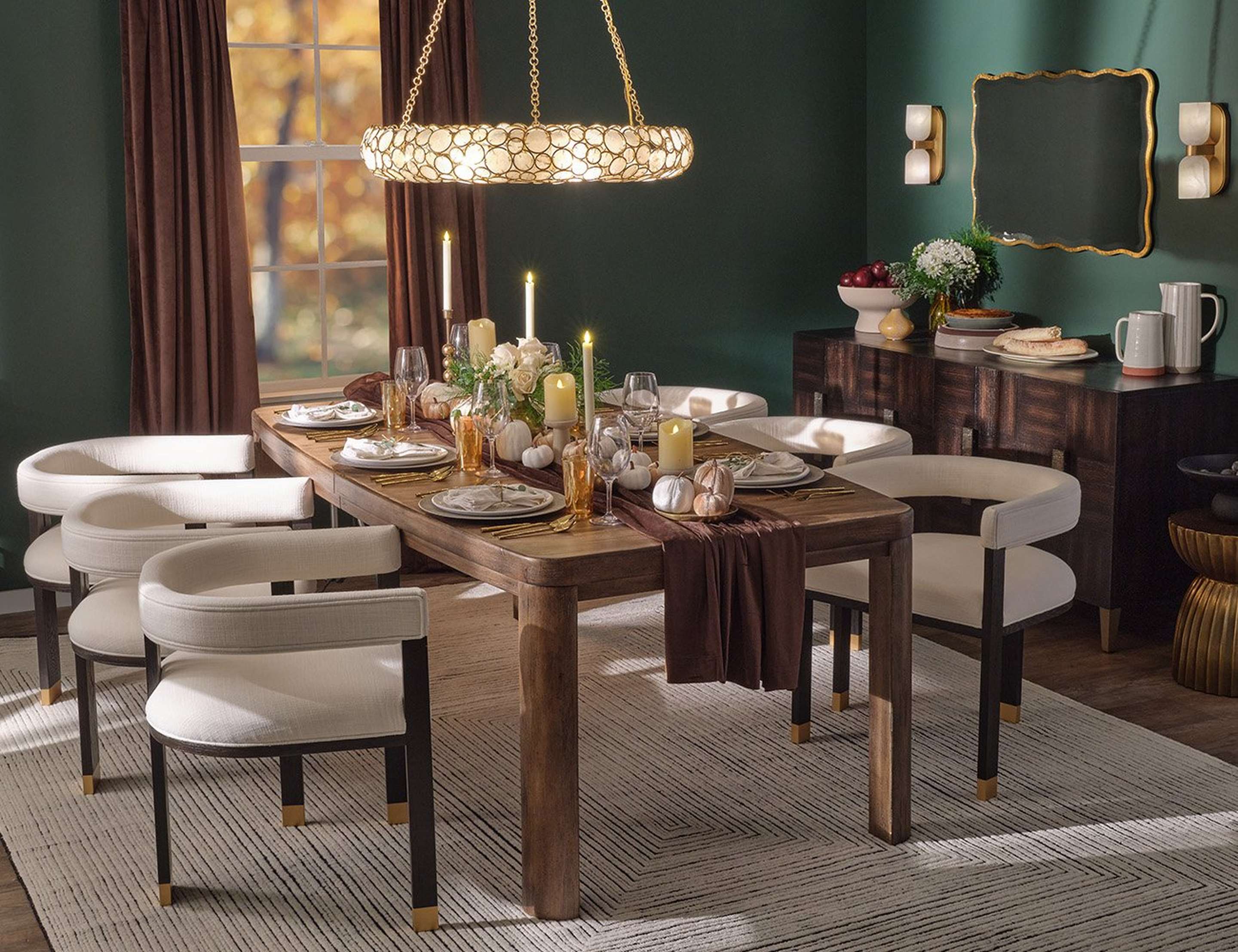 Holiday dining room