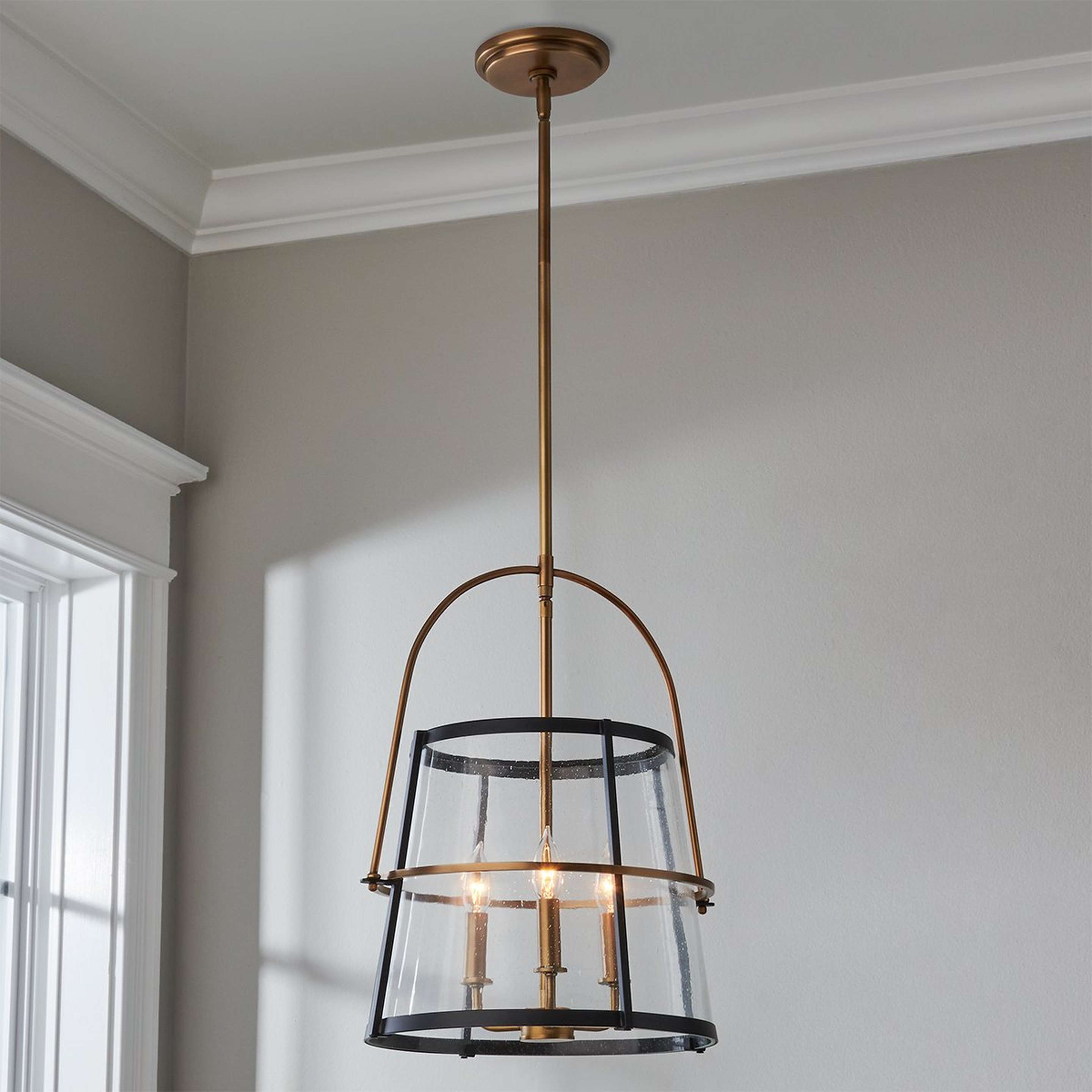 A Mid-Century Seeded Glass Lantern with Antique Brass / Seeded Glass / Black color