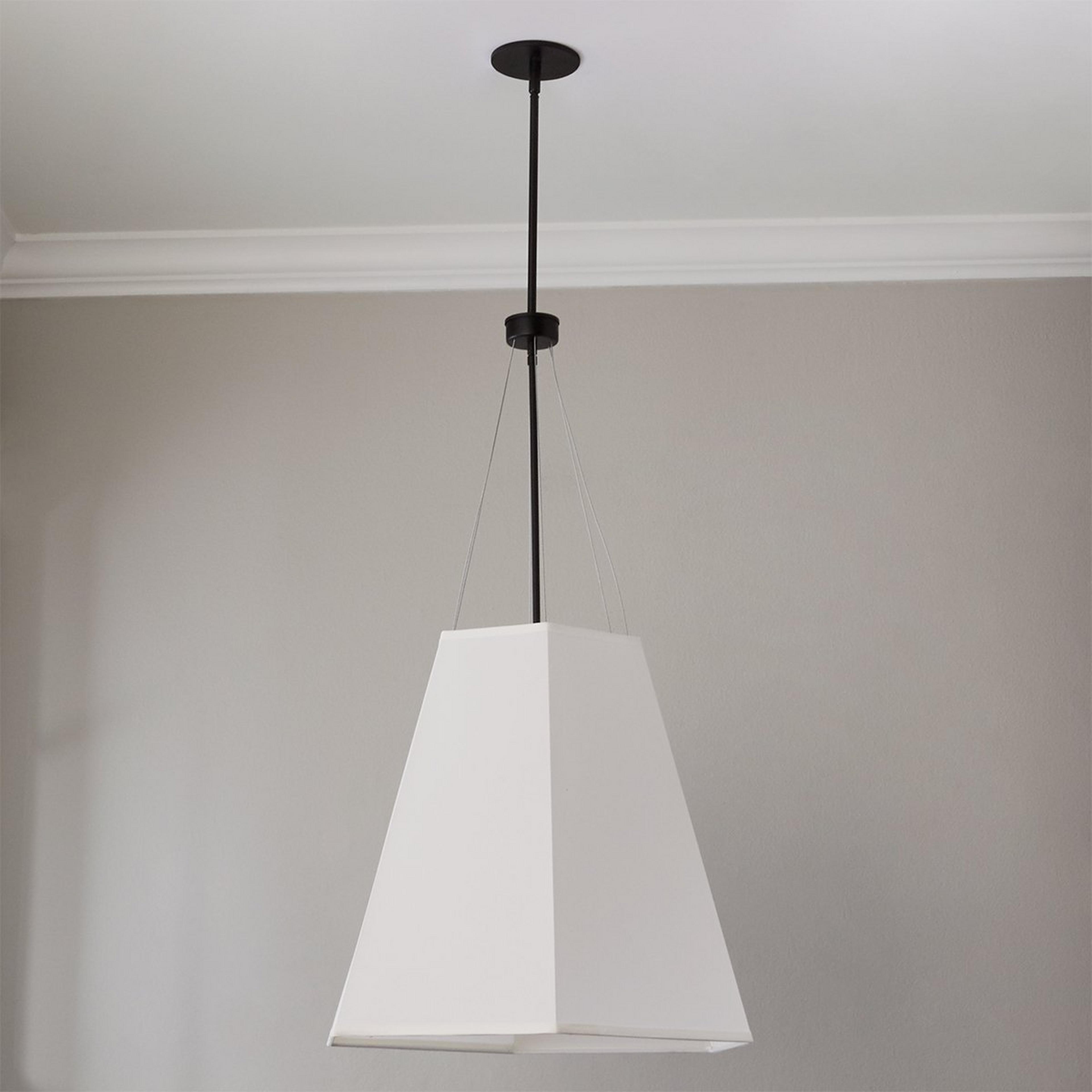 Lovise Lantern