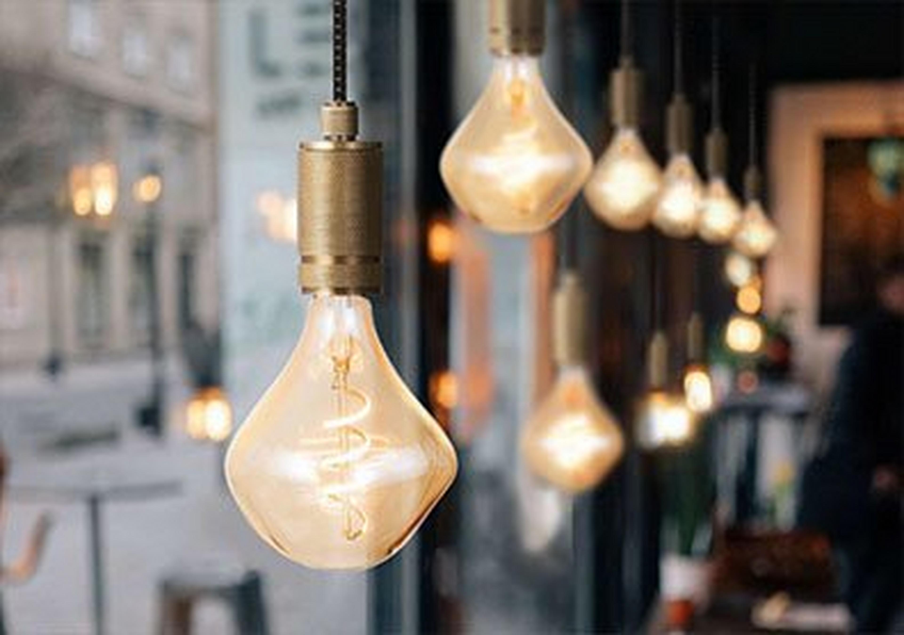 Light Bulb Buying Guide
