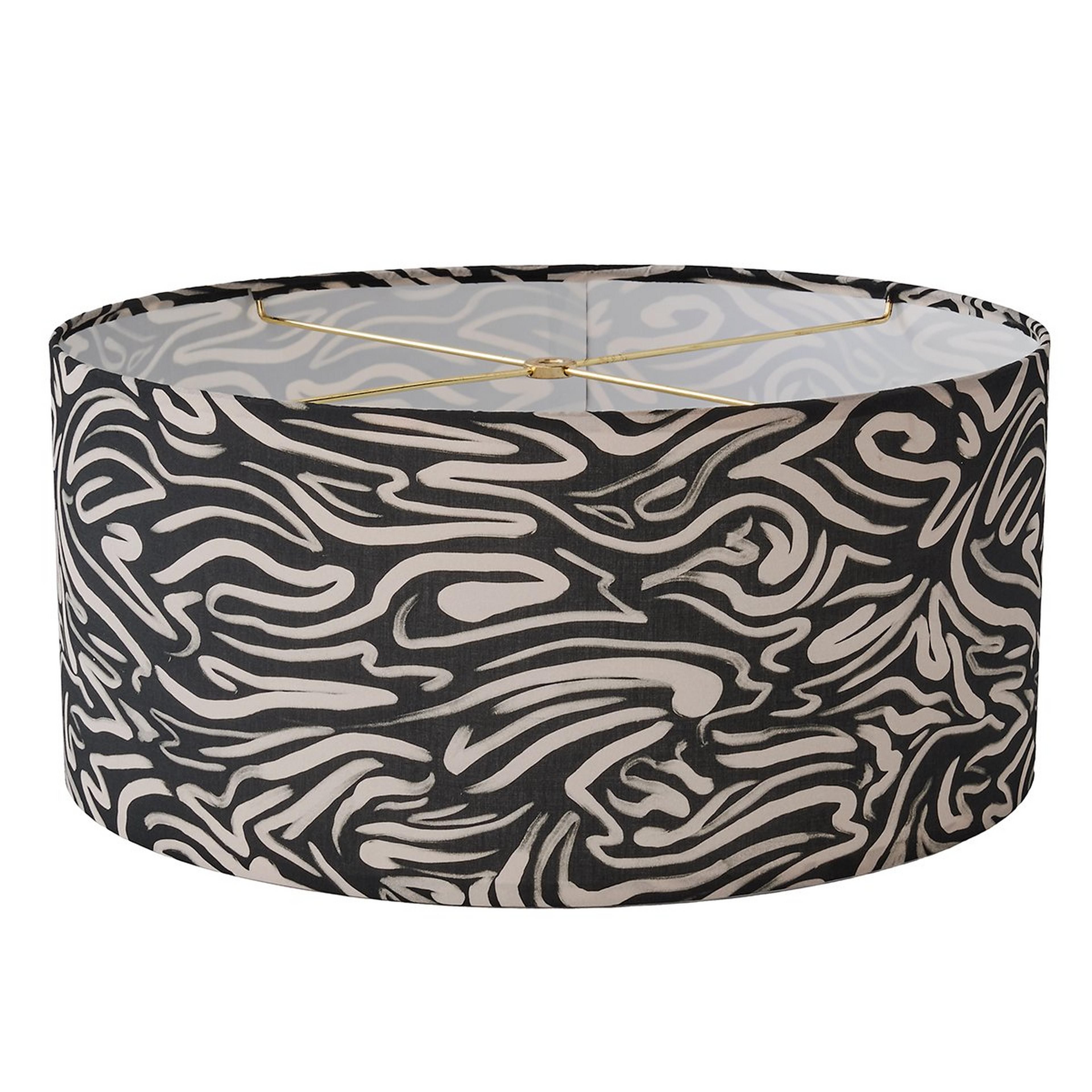 A 18" Inked Rolled Edge Shade with Black / White color