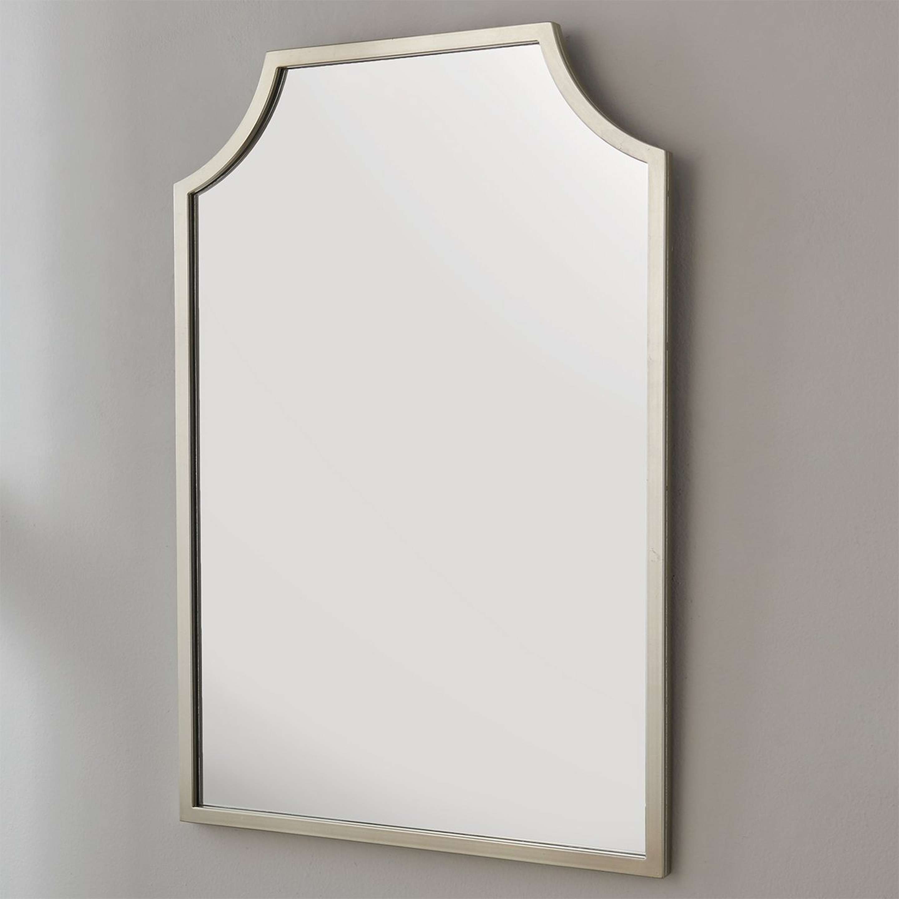 A Sylvayn Mirror with Silver color