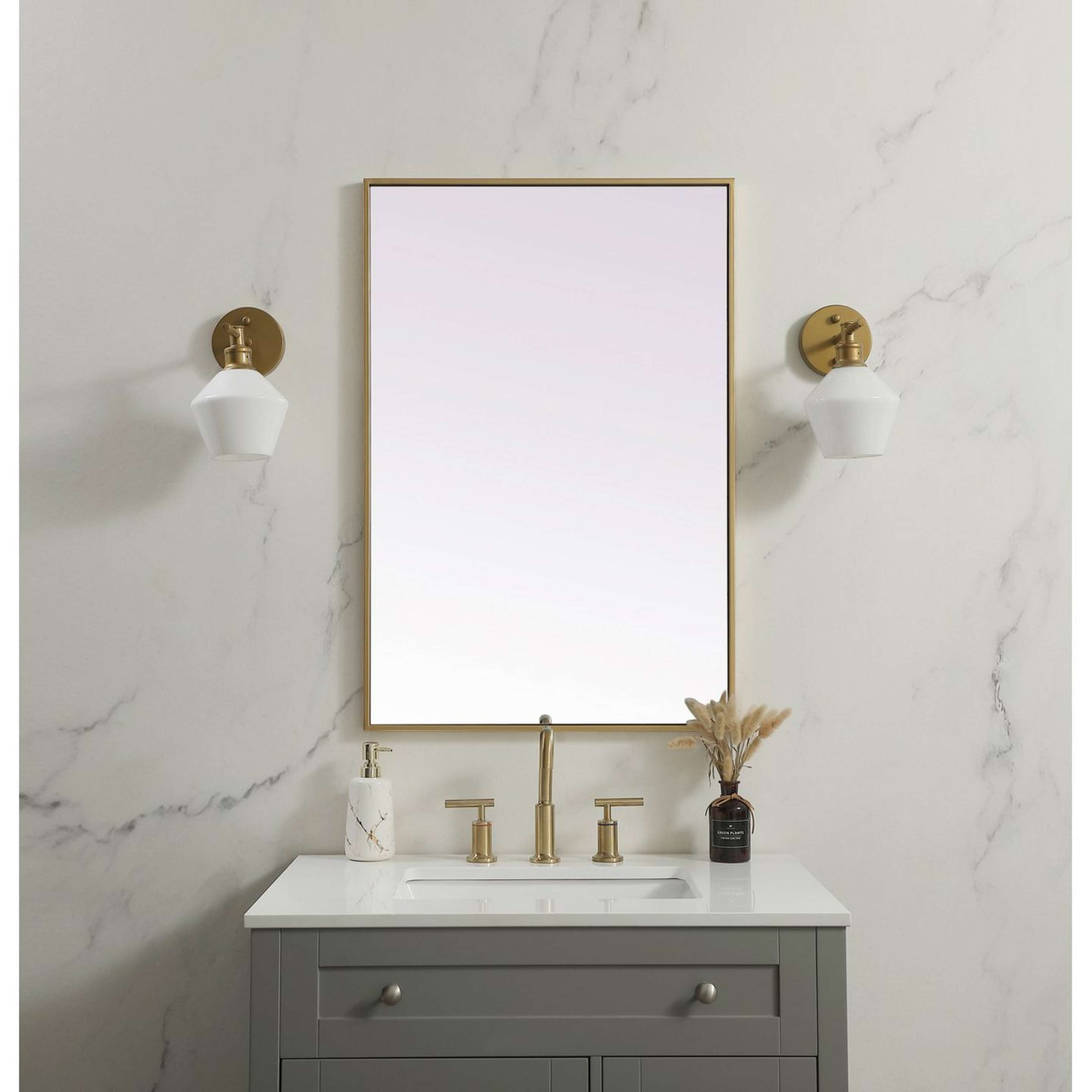 A Minimo Mirror with Brass color