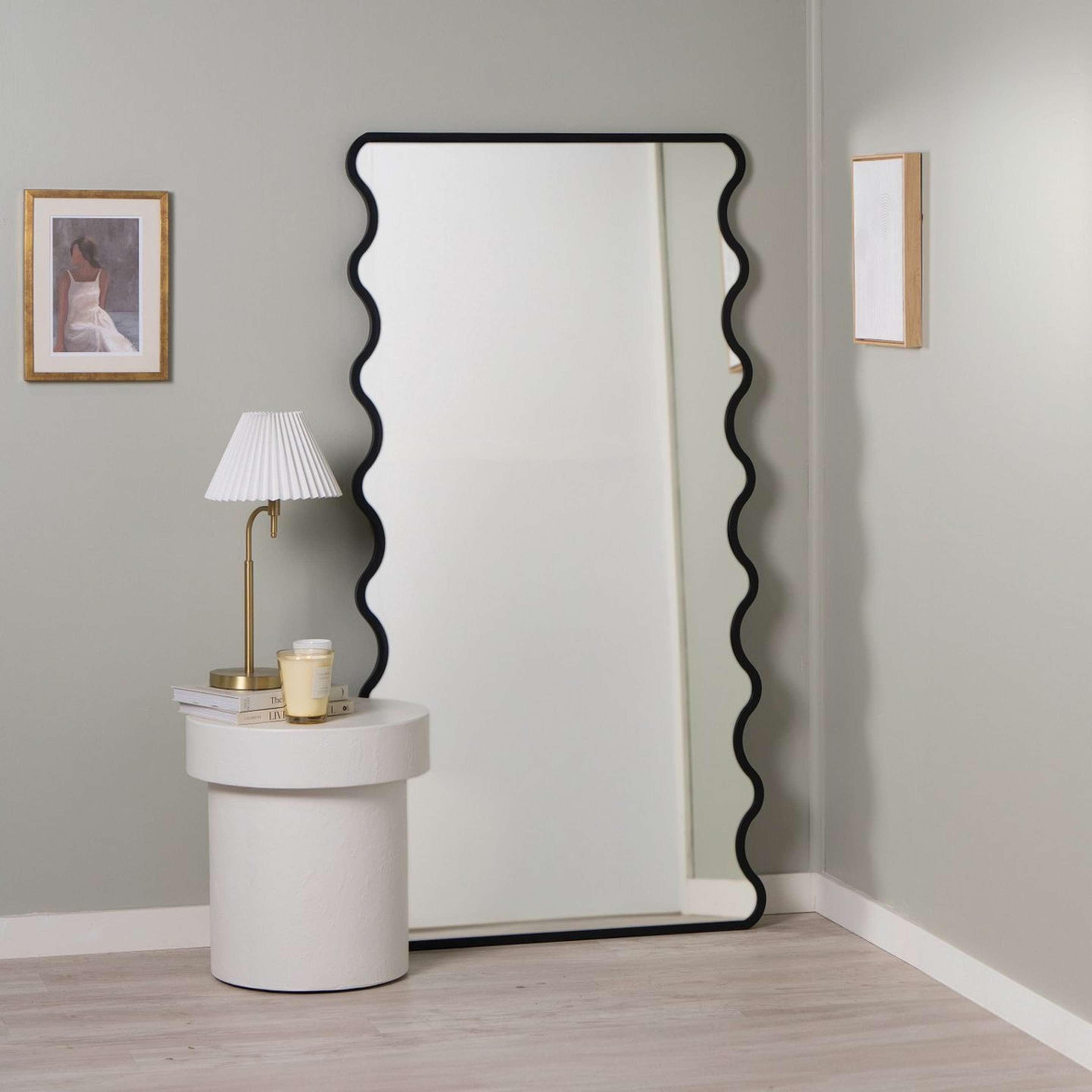 A Jeonju Floor Mirror with Black color
