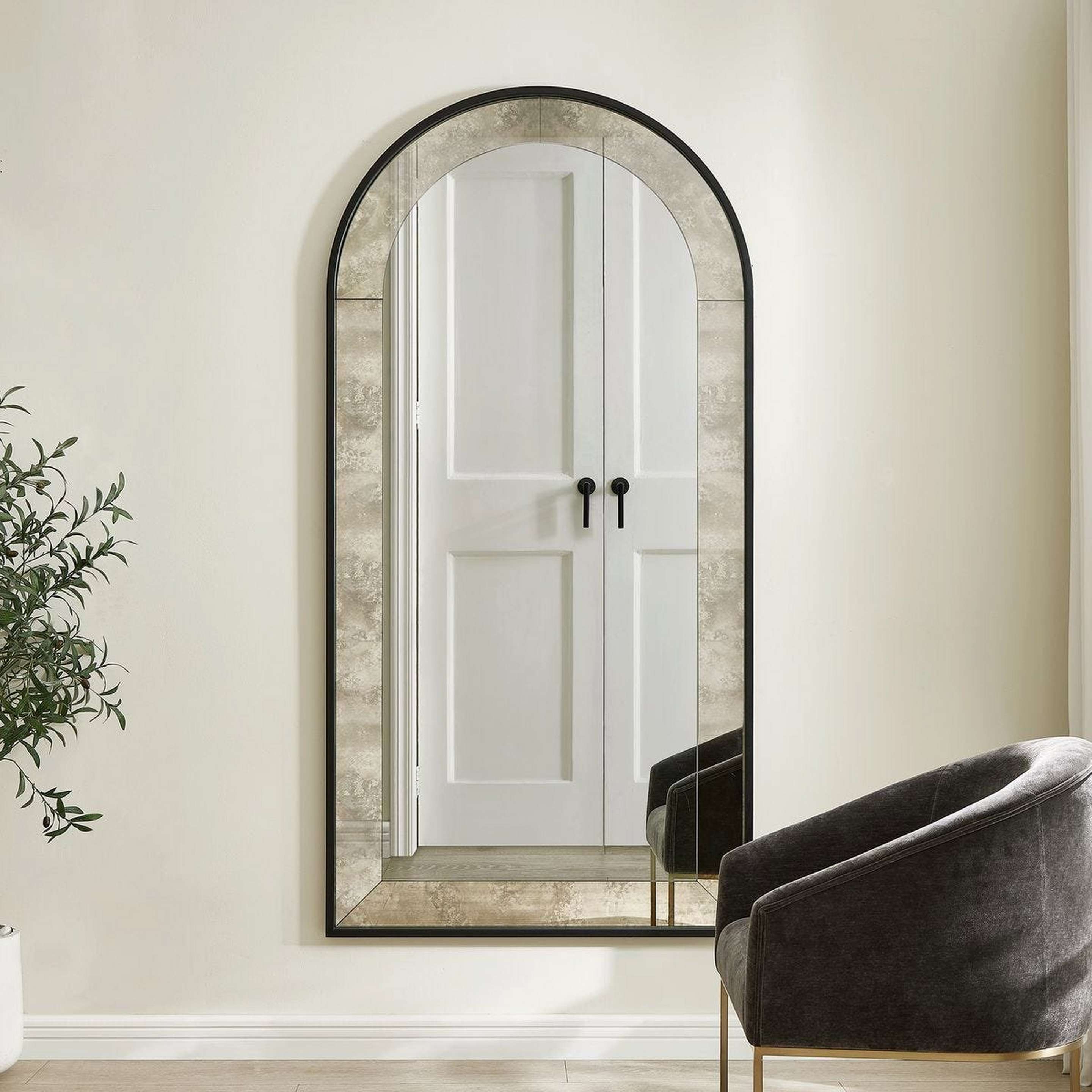 A Antonella Mirror with Black / Antique Mirror color