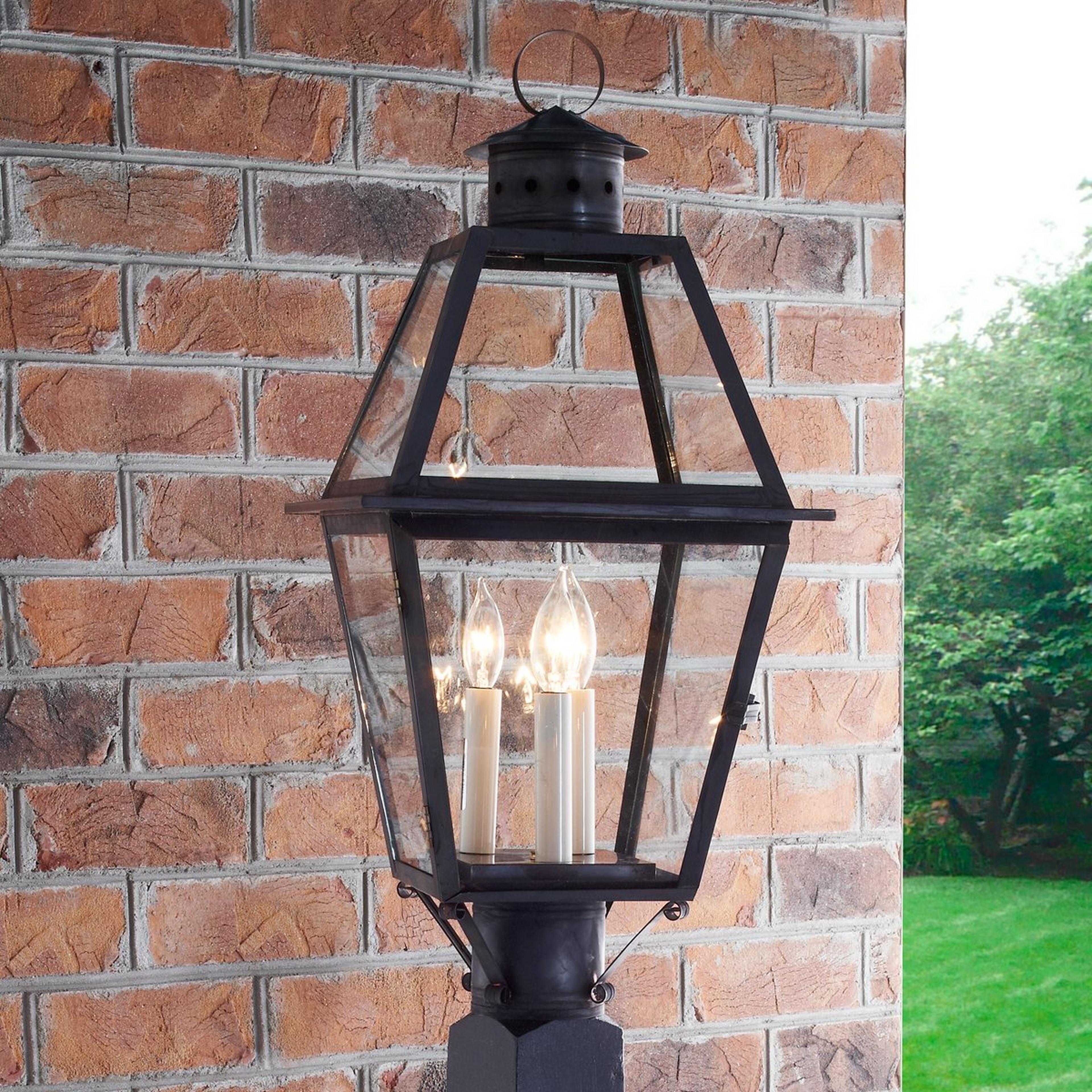 A Colonial Metalcrafts Richmond Outdoor Post Light with Darkened Copper / Clear Glass with Clear Coat color