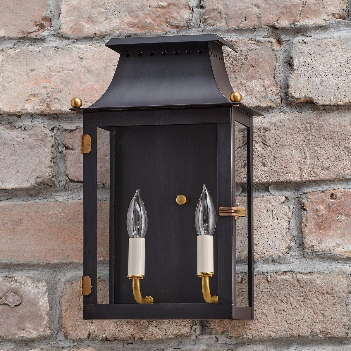 【wcs2026サンフランシスコ】ライトアップ　ウォールアート　リザードン Colonial Metalcrafts Franklin Outdoor Sconce | Shades of Light