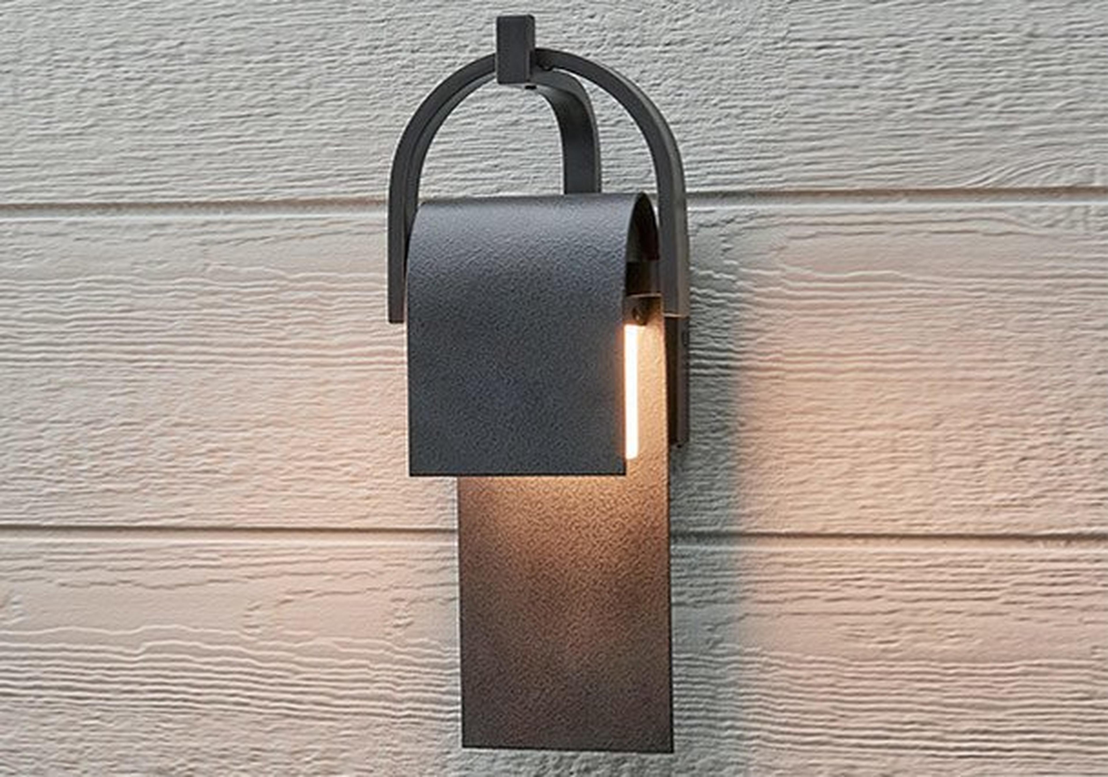 Bent Pocket Outdoor Sconce